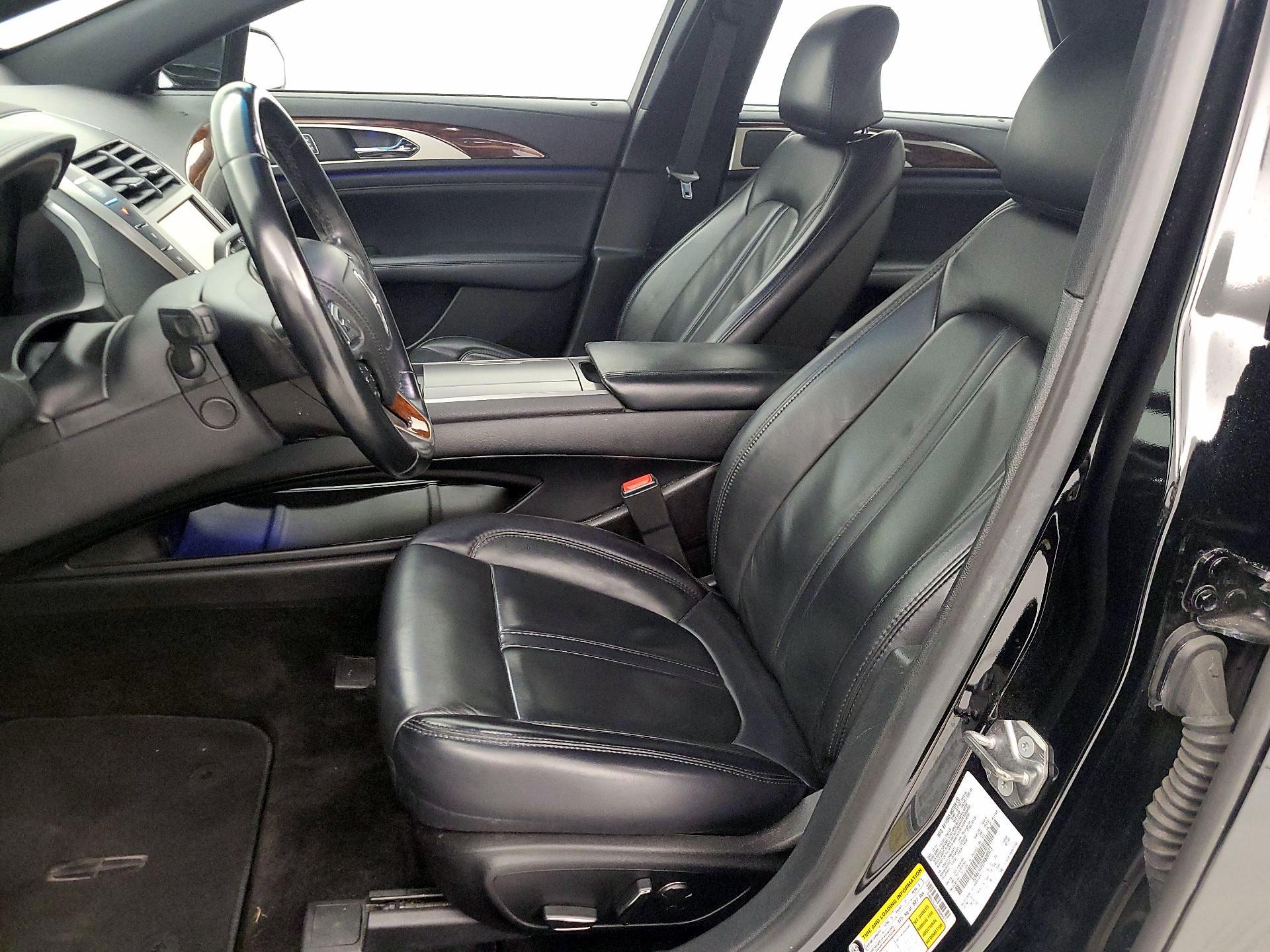 Thumbnail: 2018 Lincoln MKZ - 11