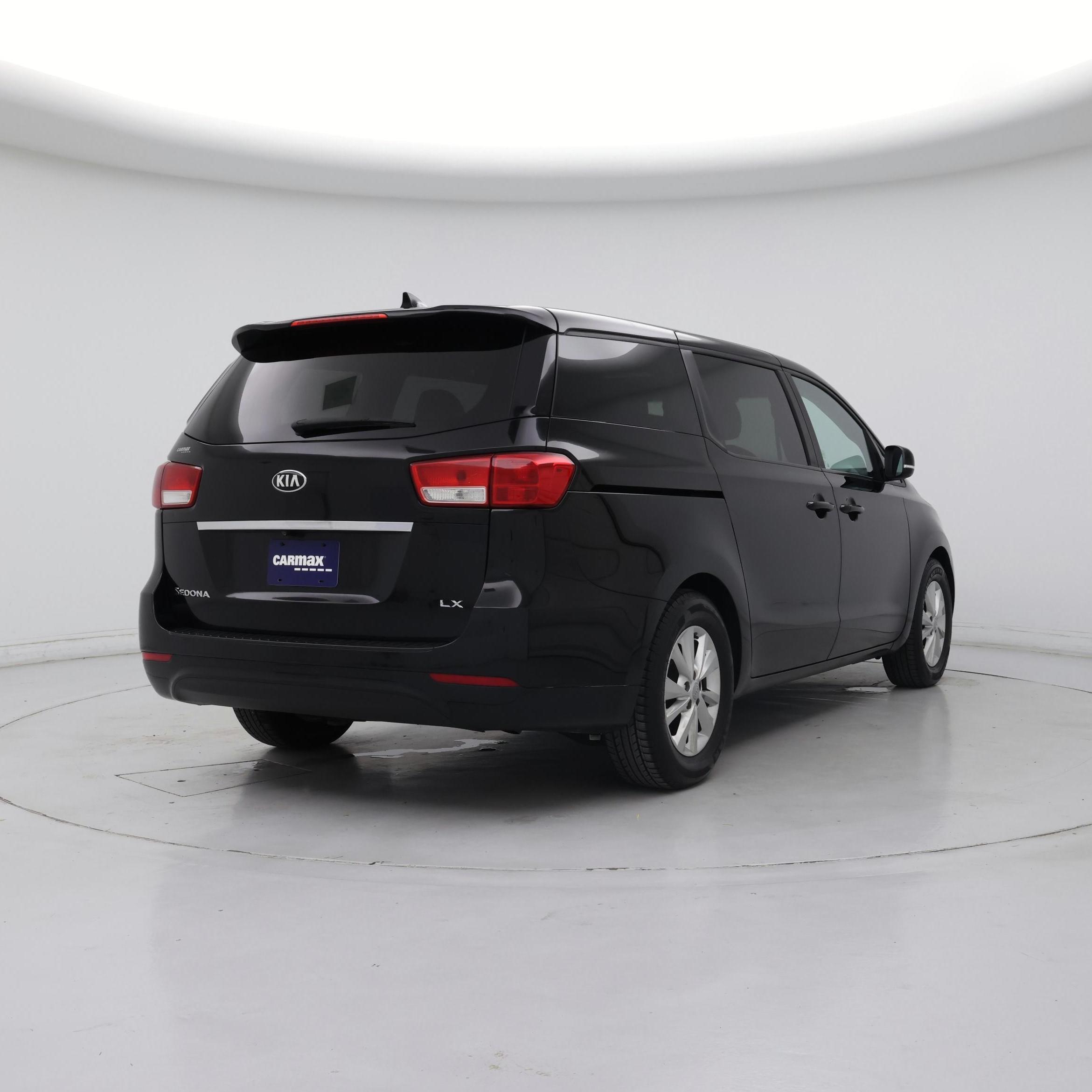 Thumbnail: 2017 Kia Sedona - 8