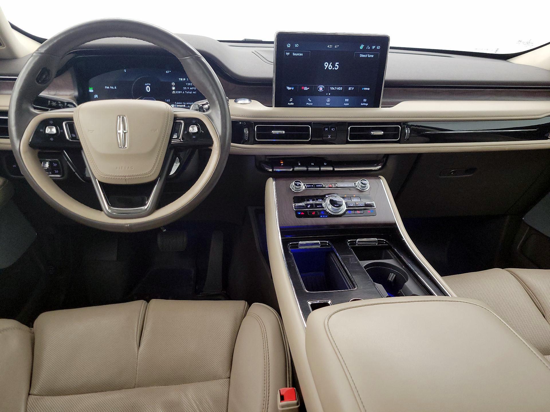 Thumbnail: 2023 Lincoln Aviator - 9