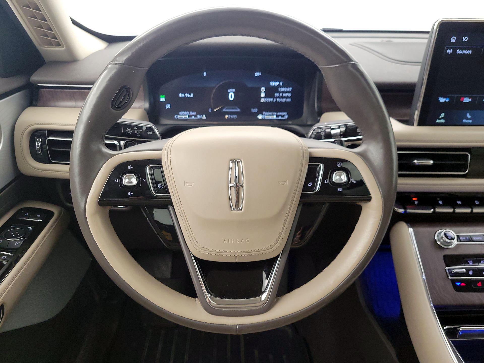 Thumbnail: 2023 Lincoln Aviator - 10