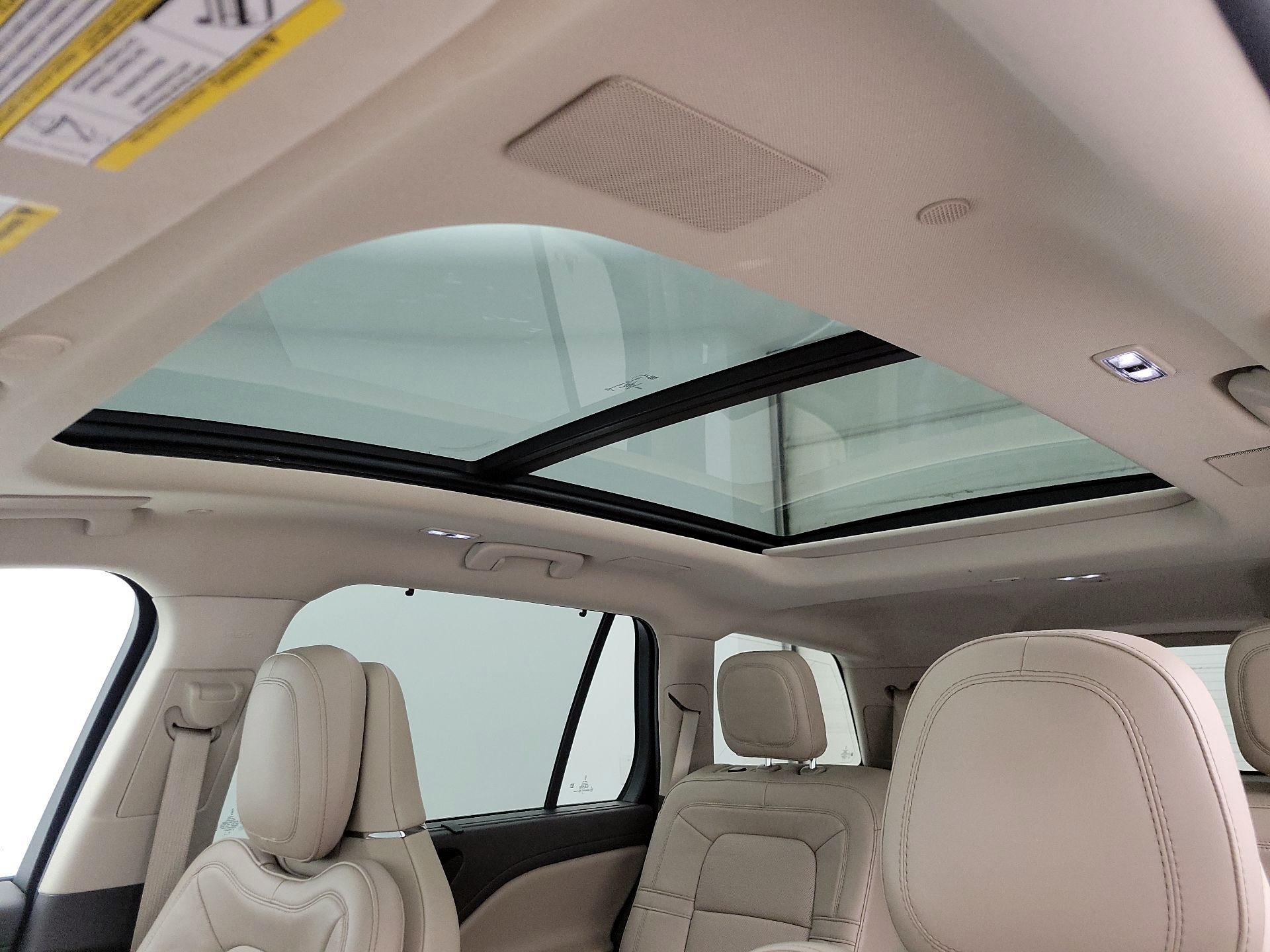 Thumbnail: 2023 Lincoln Aviator - 20