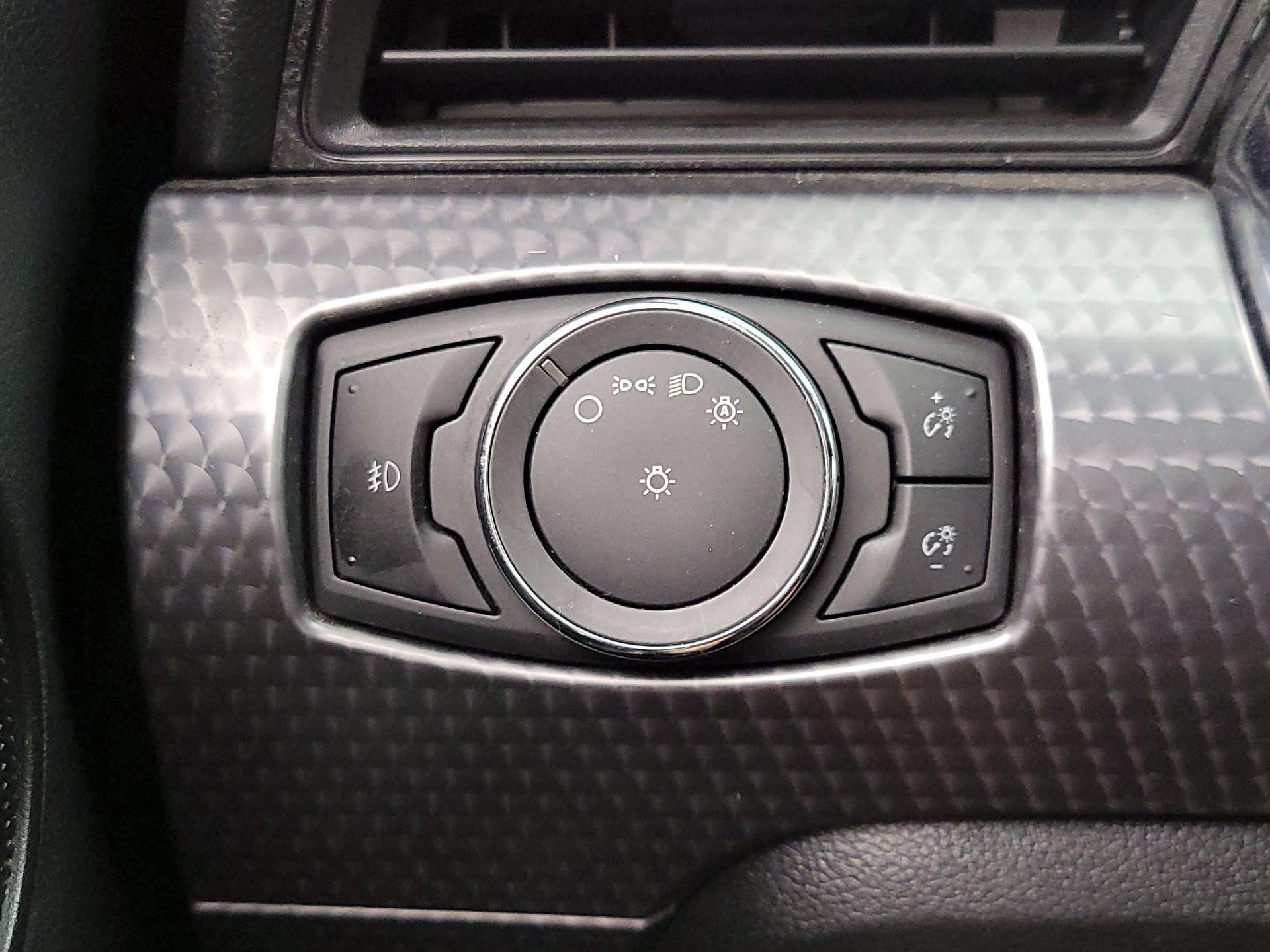 Thumbnail: 2016 Ford Mustang - 13