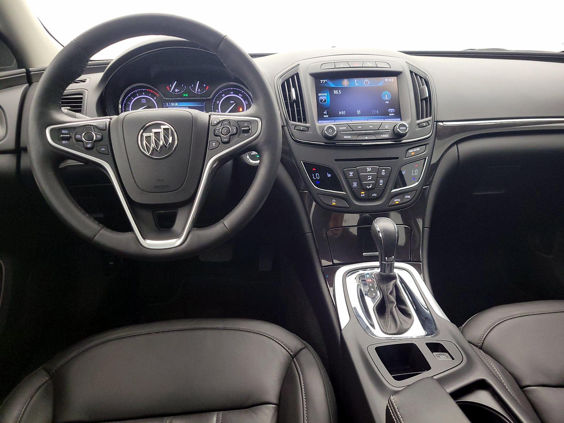 Thumbnail: 2015 Buick Regal - 9