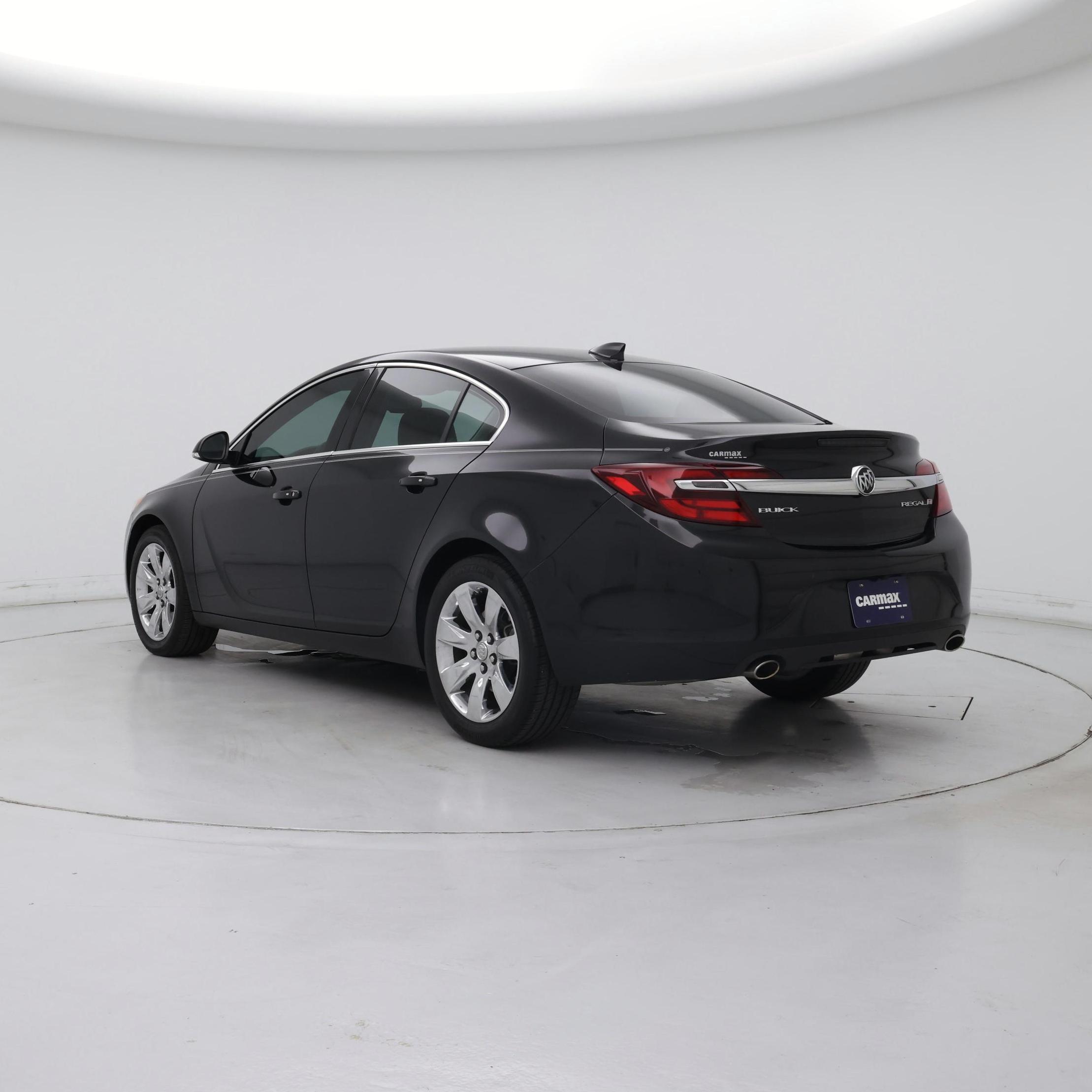 Thumbnail: 2015 Buick Regal - 2