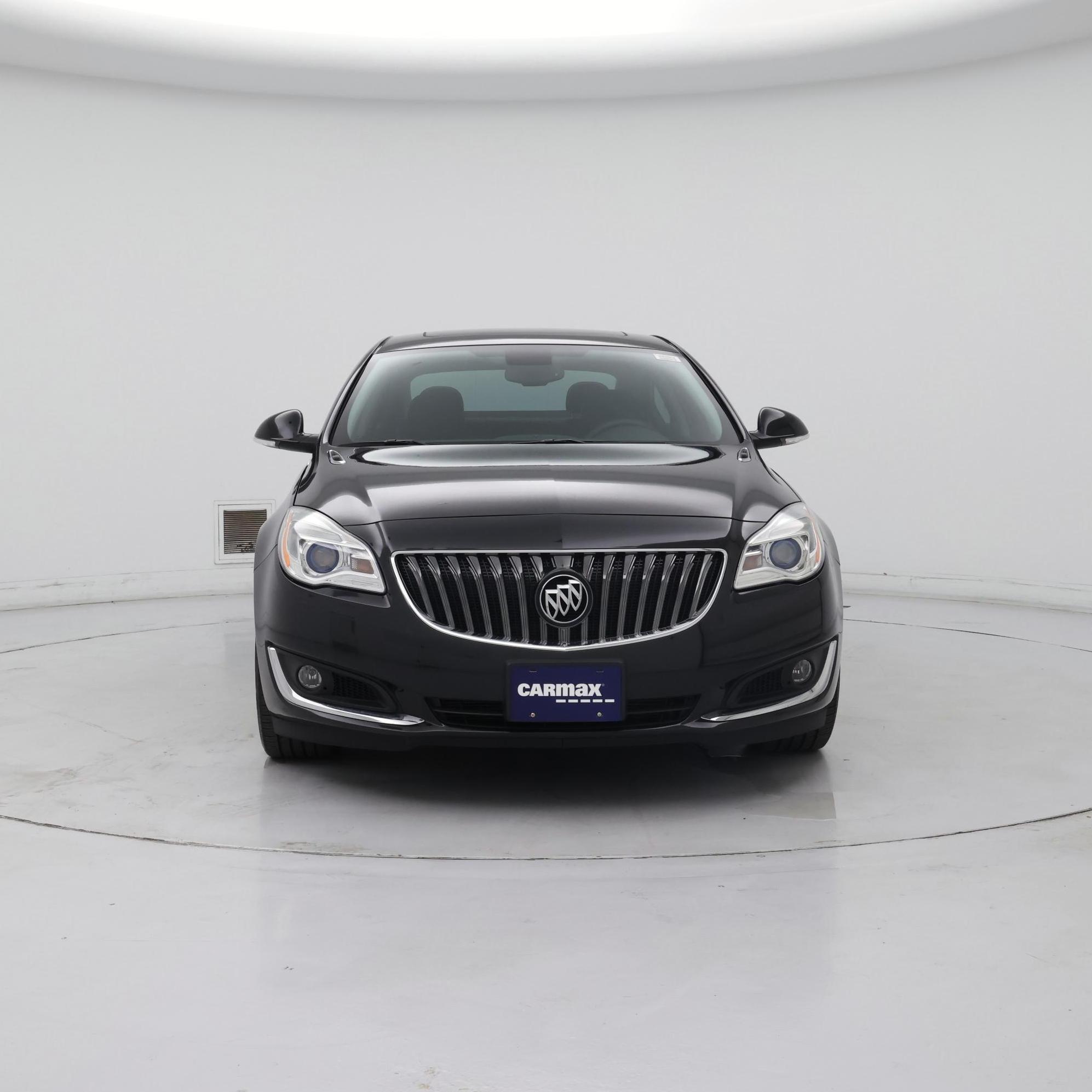 Thumbnail: 2015 Buick Regal - 5