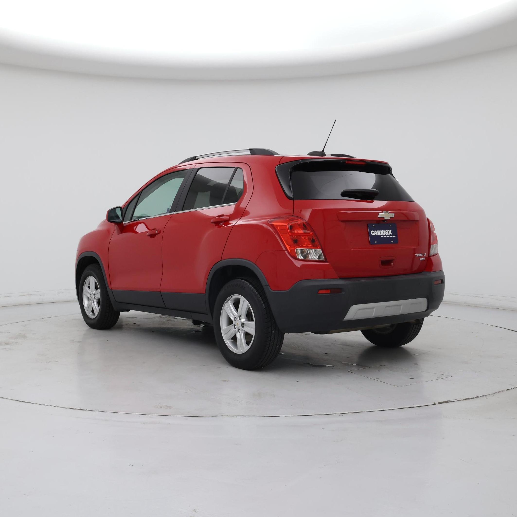 Thumbnail: 2016 Chevrolet Trax - 2