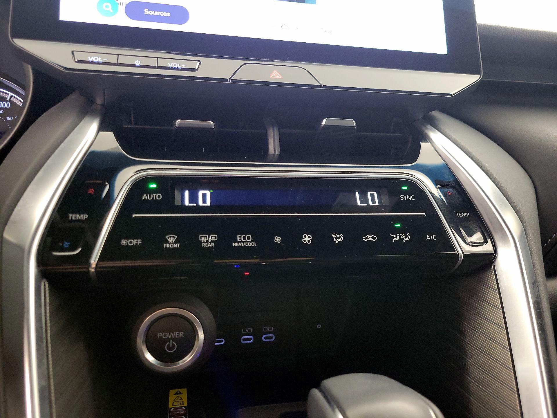 Thumbnail: 2024 Toyota Venza - 17