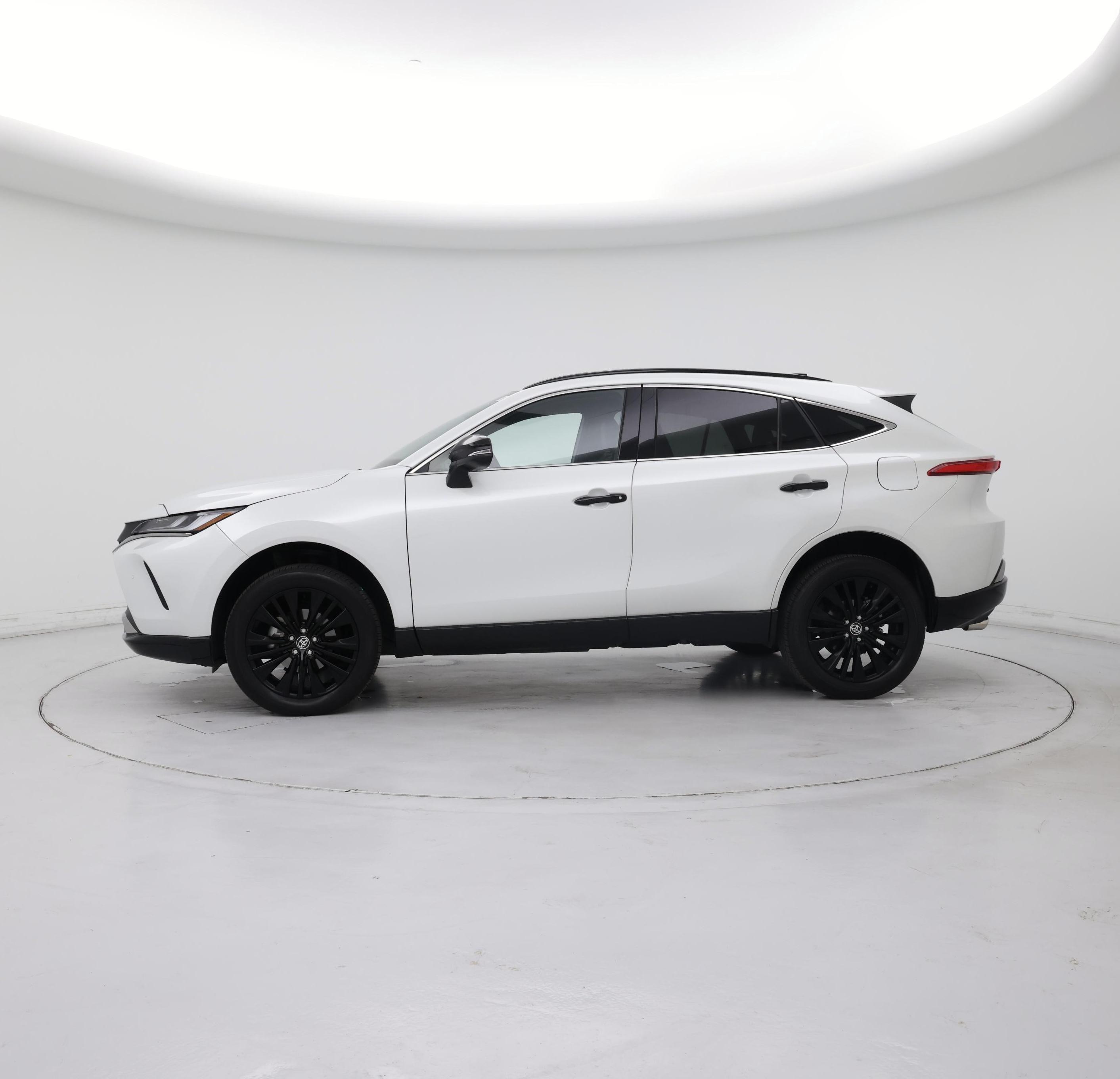Thumbnail: 2024 Toyota Venza - 3