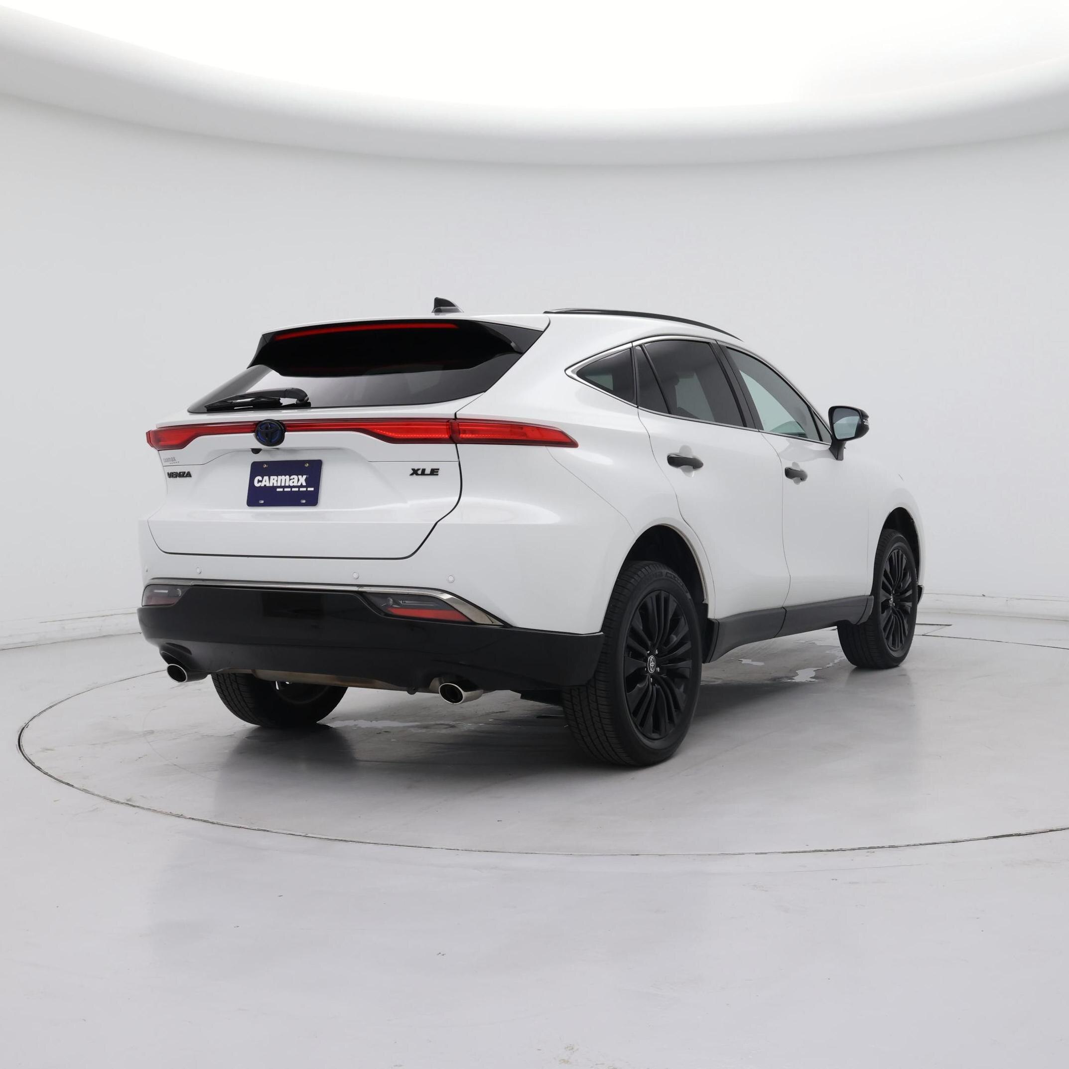 Thumbnail: 2024 Toyota Venza - 8