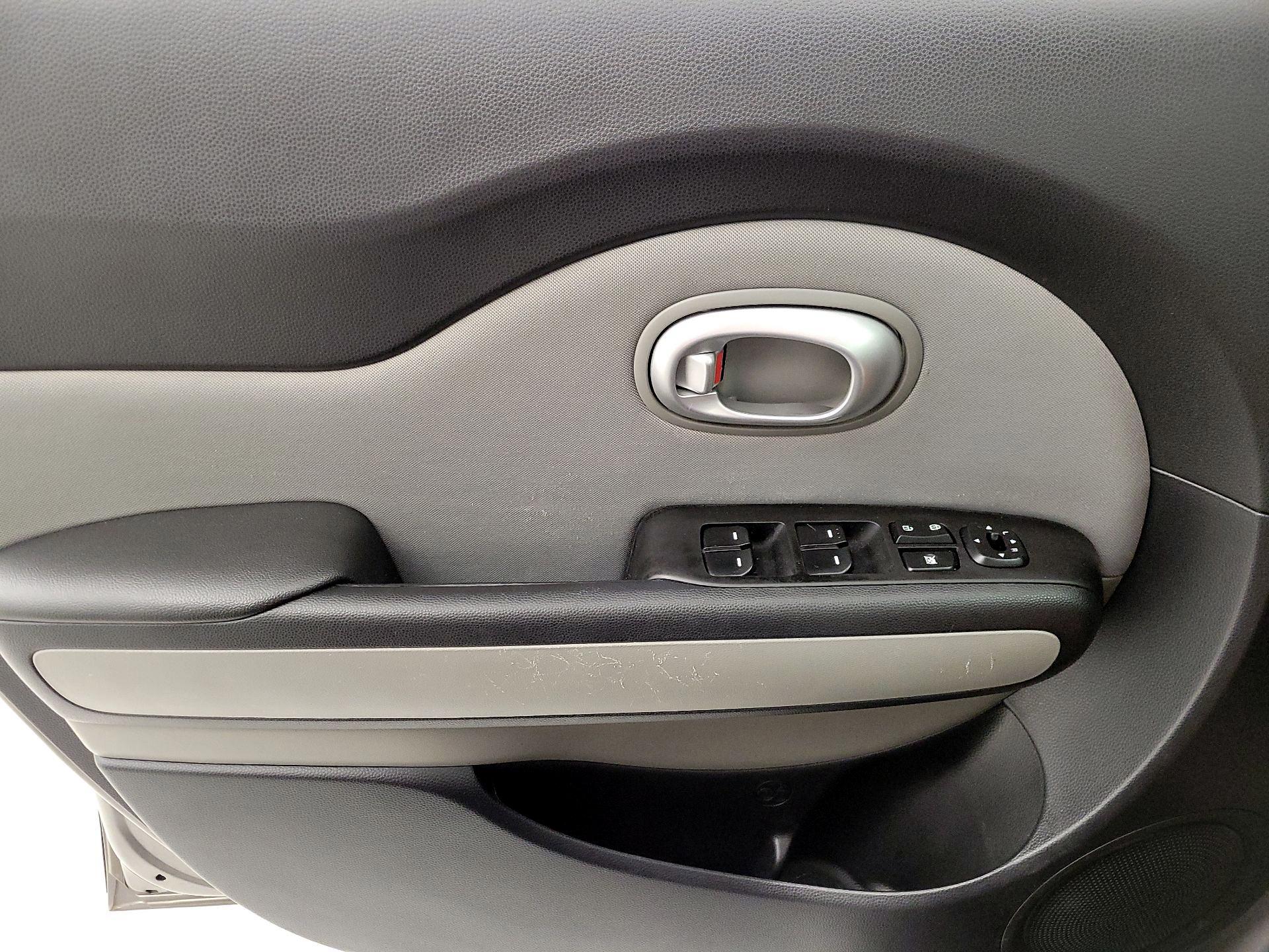 Thumbnail: 2016 Kia Soul - 12