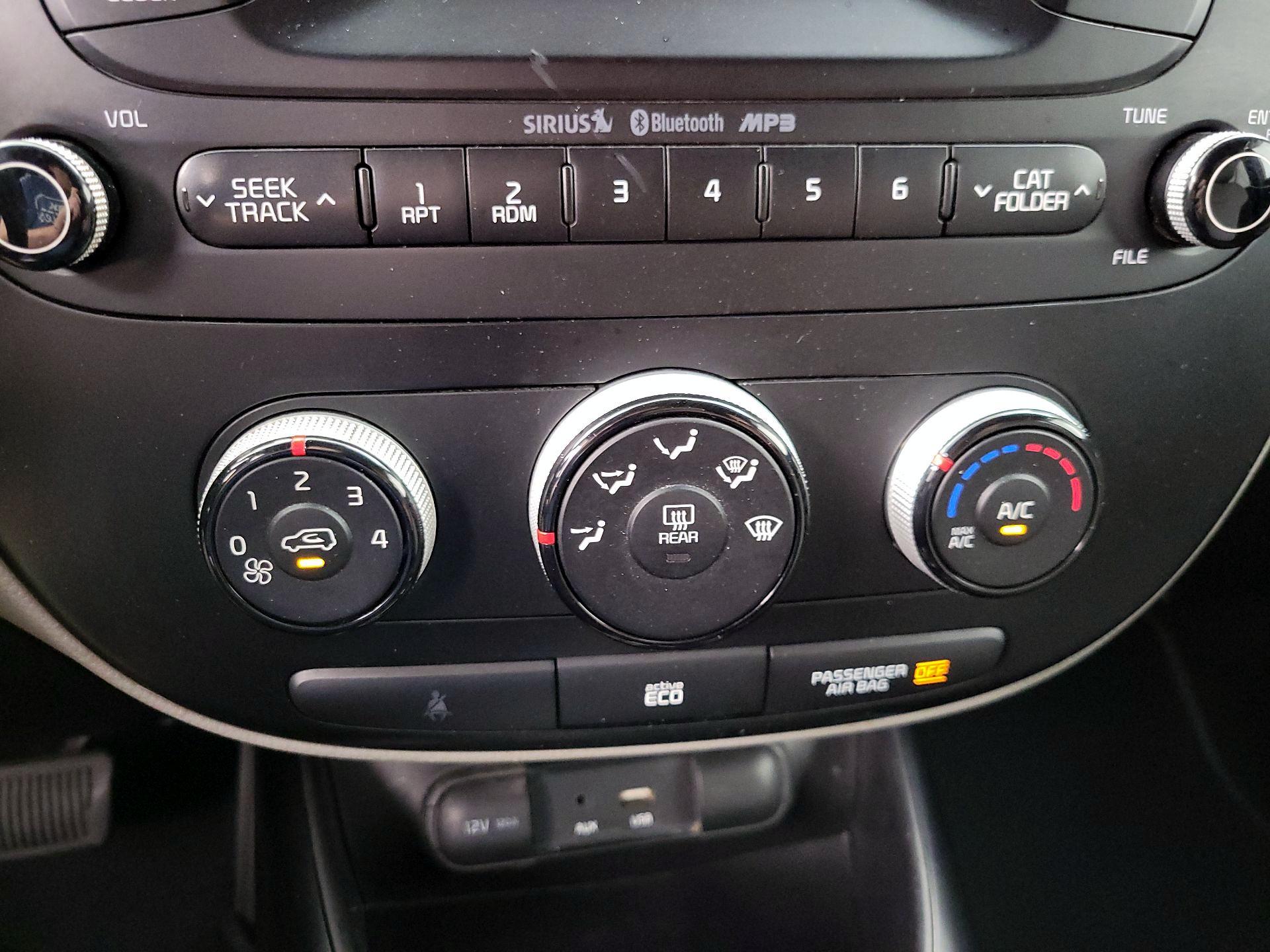 Thumbnail: 2016 Kia Soul - 15