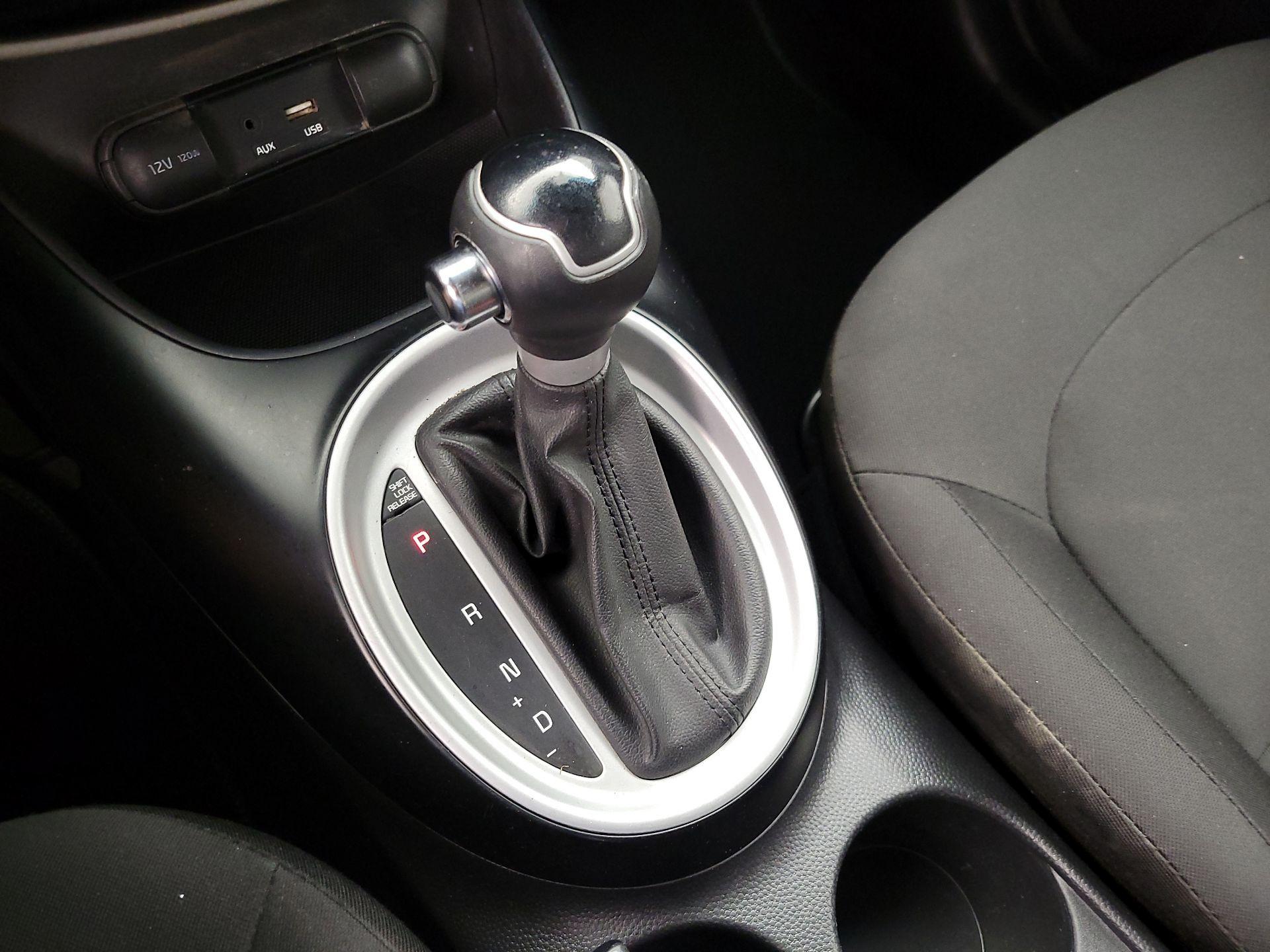 Thumbnail: 2016 Kia Soul - 16