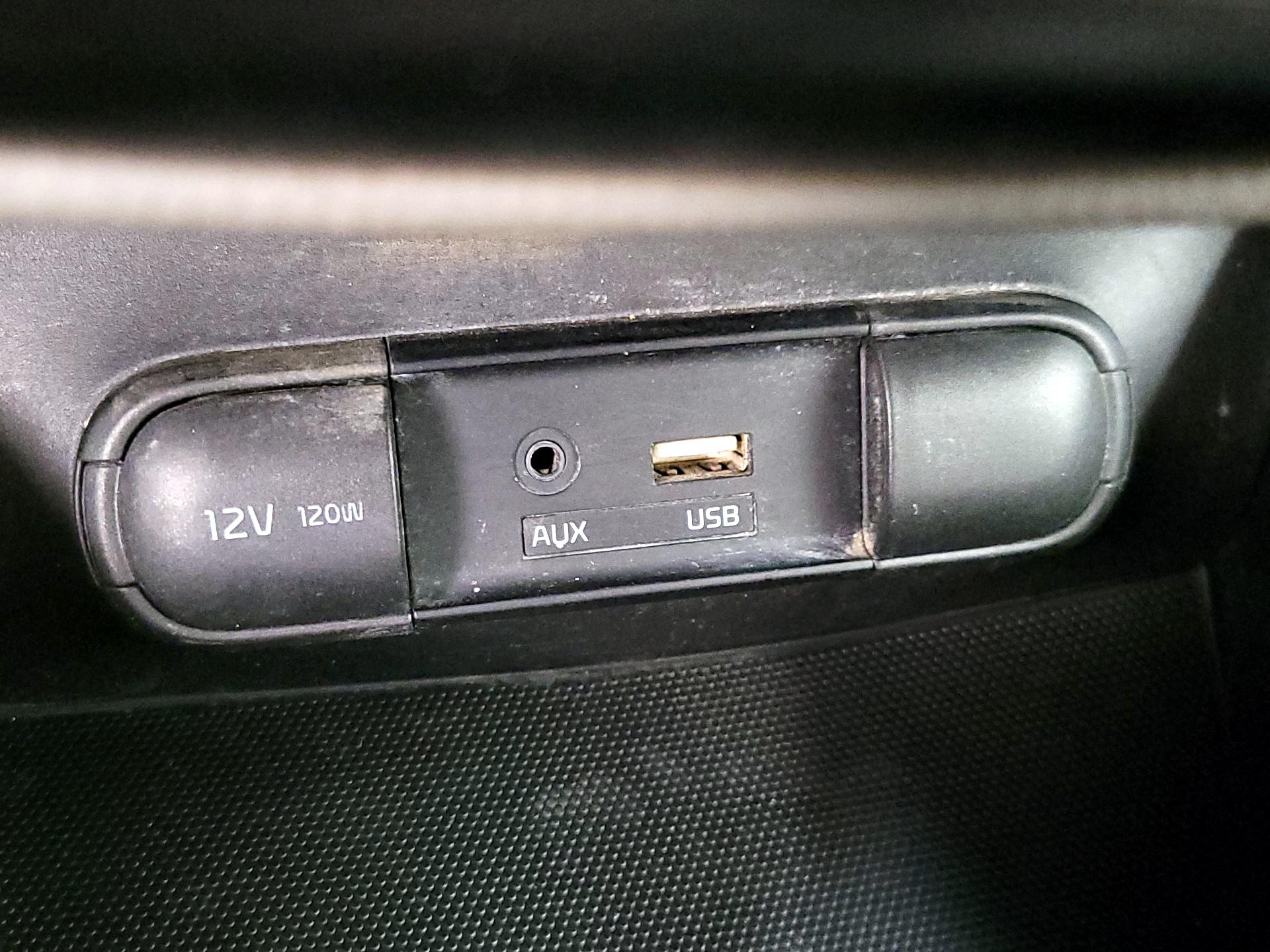 Thumbnail: 2016 Kia Soul - 17