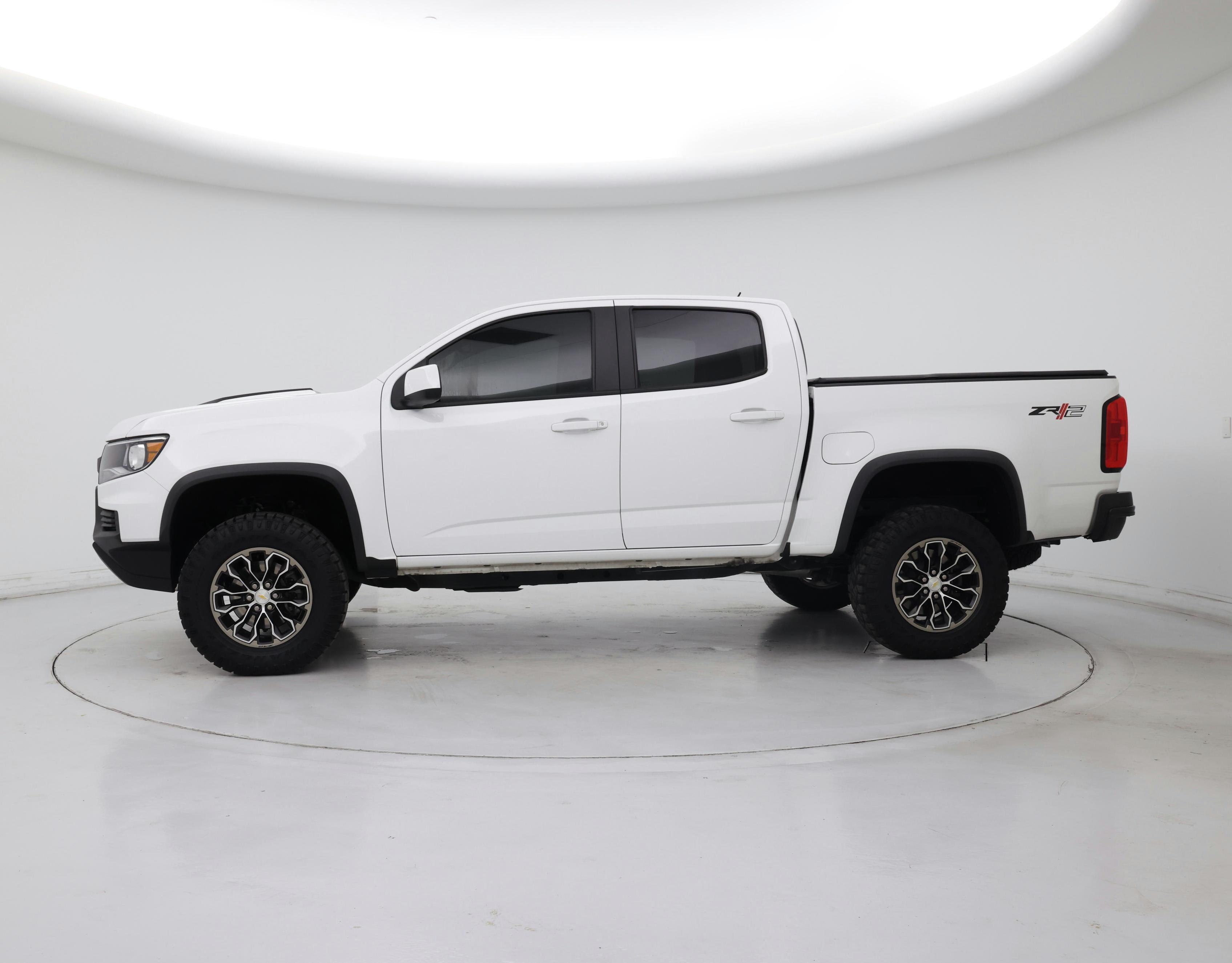 Thumbnail: 2021 Chevrolet Colorado - 3
