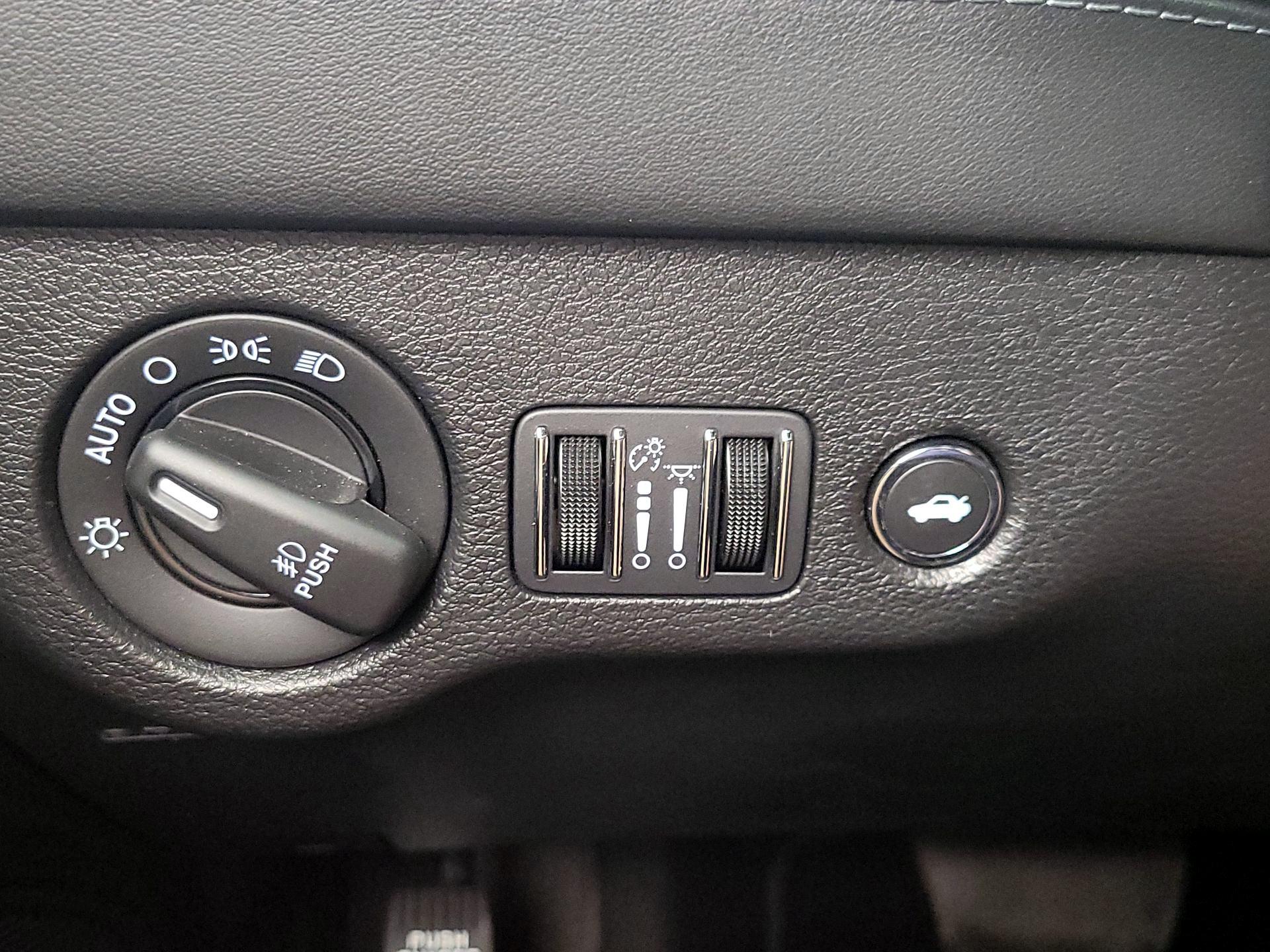 Thumbnail: 2022 Dodge Charger - 13