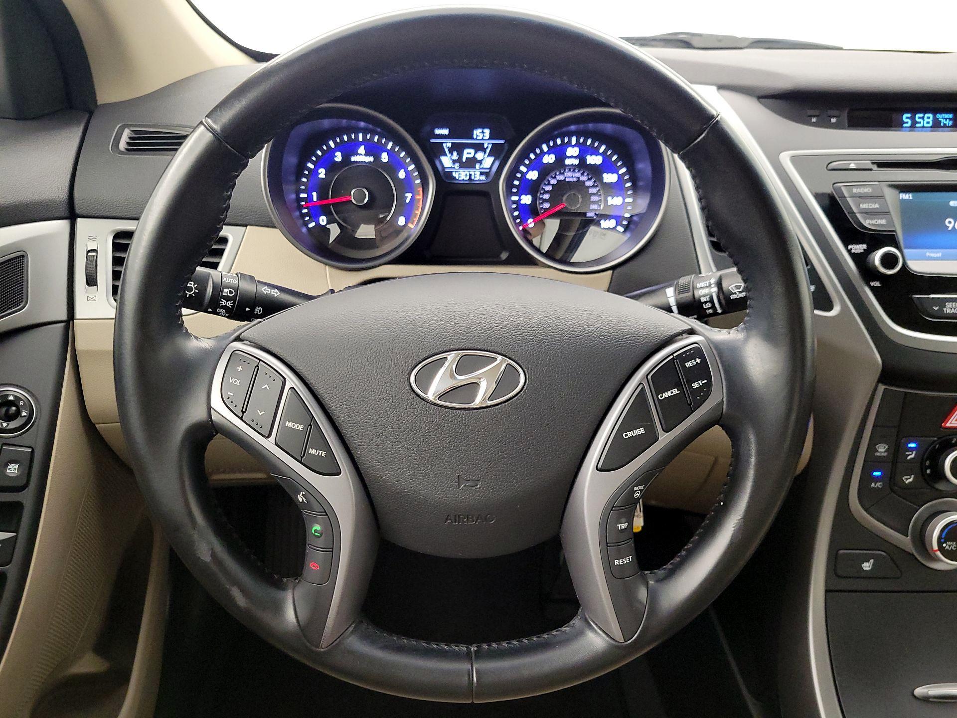 Thumbnail: 2015 Hyundai Elantra - 10