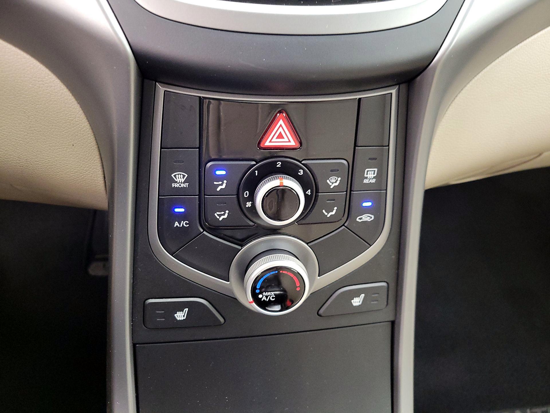 Thumbnail: 2015 Hyundai Elantra - 16