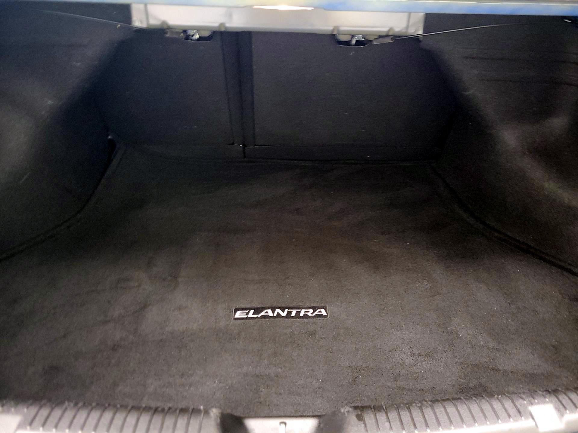 Thumbnail: 2015 Hyundai Elantra - 20