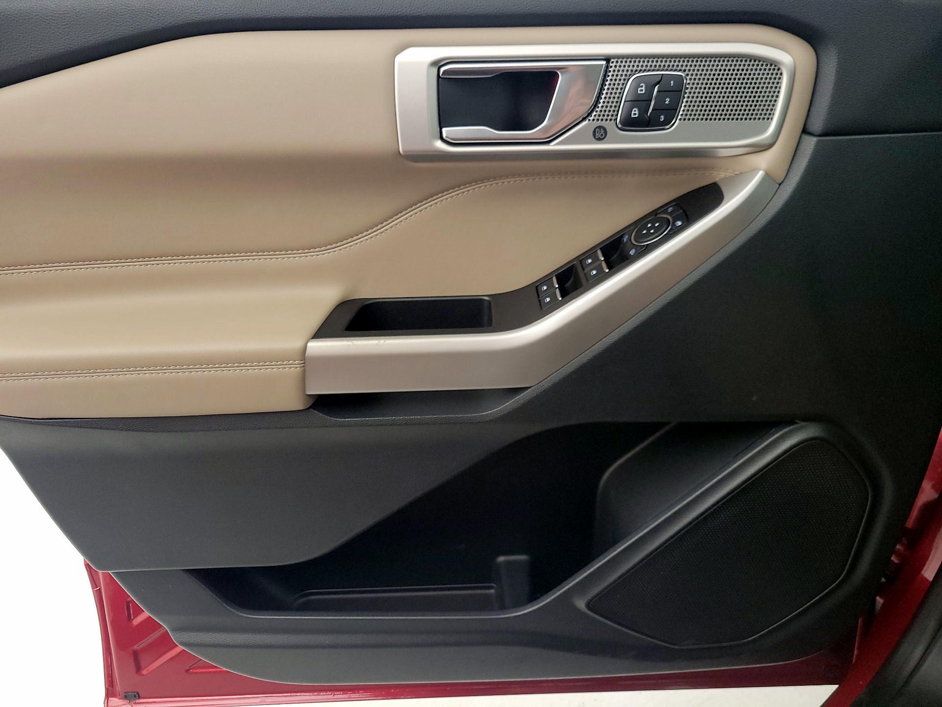 Thumbnail: 2020 Ford Explorer - 12