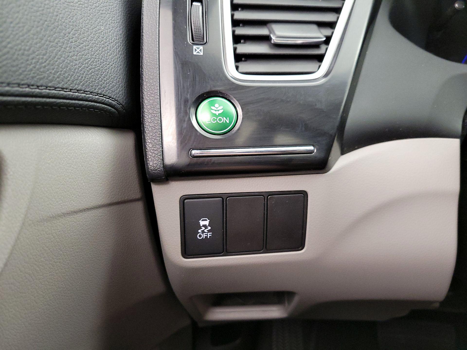 Thumbnail: 2014 Honda Civic - 13