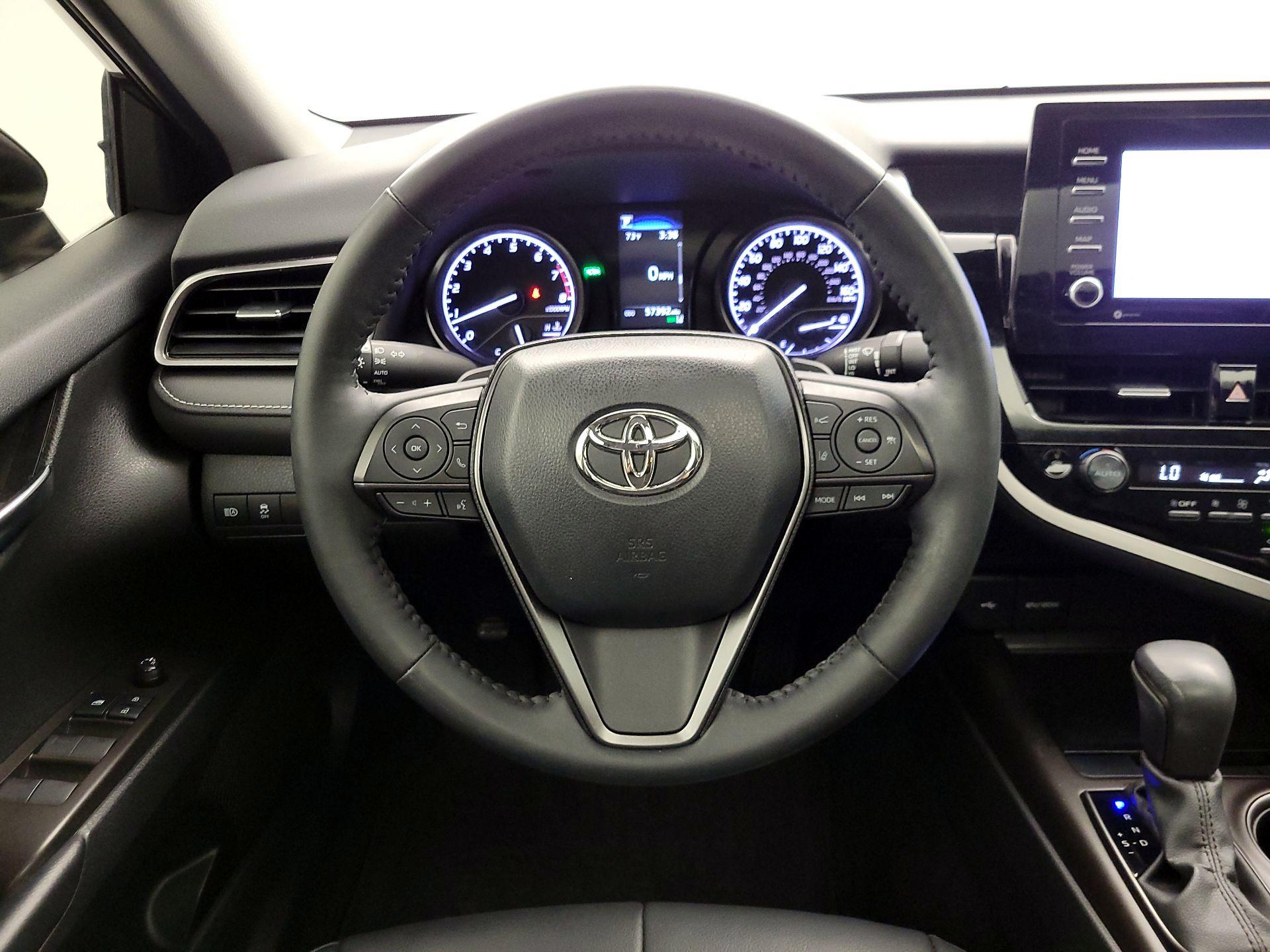 Thumbnail: 2022 Toyota Camry - 10