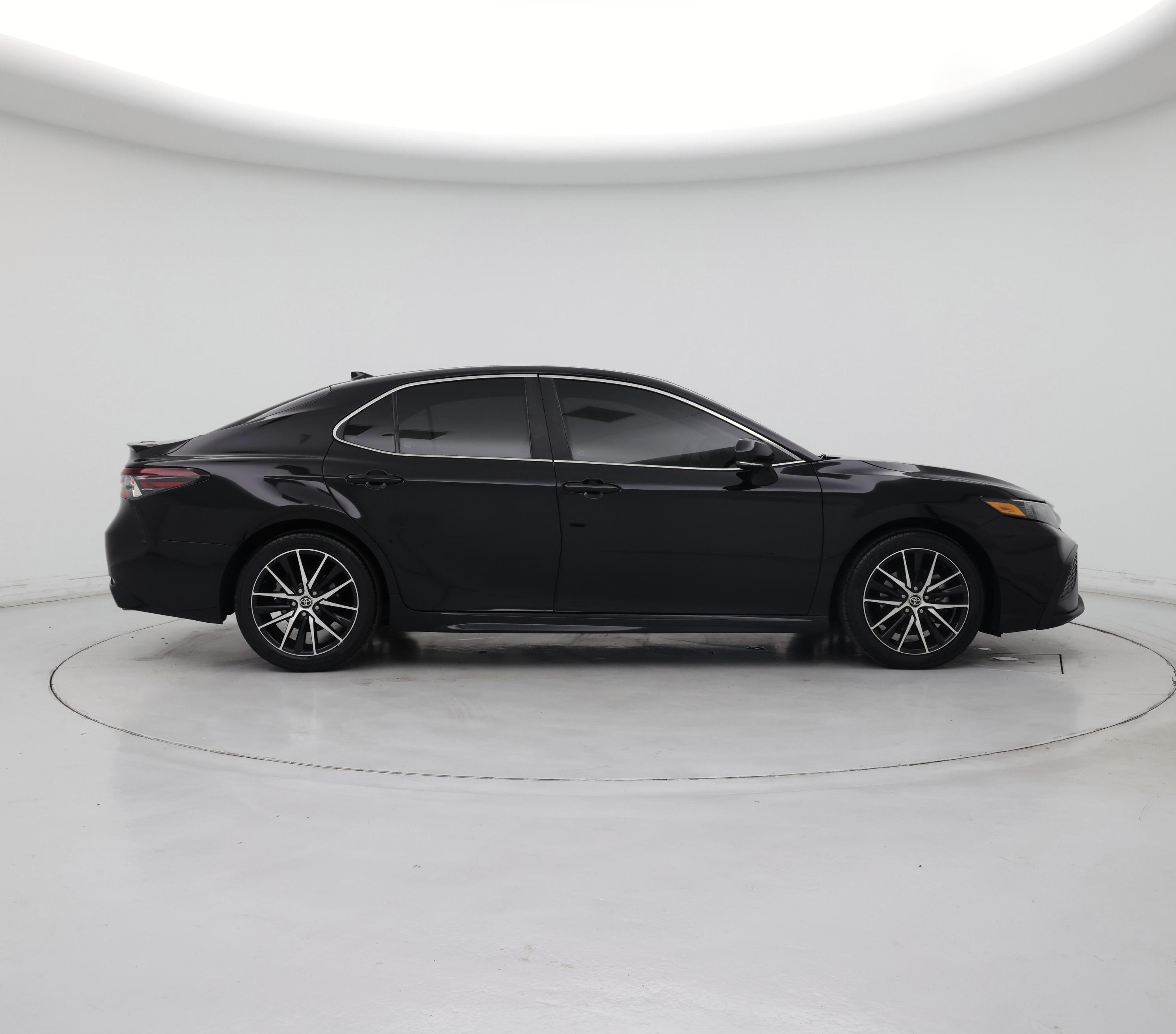 Thumbnail: 2022 Toyota Camry - 7