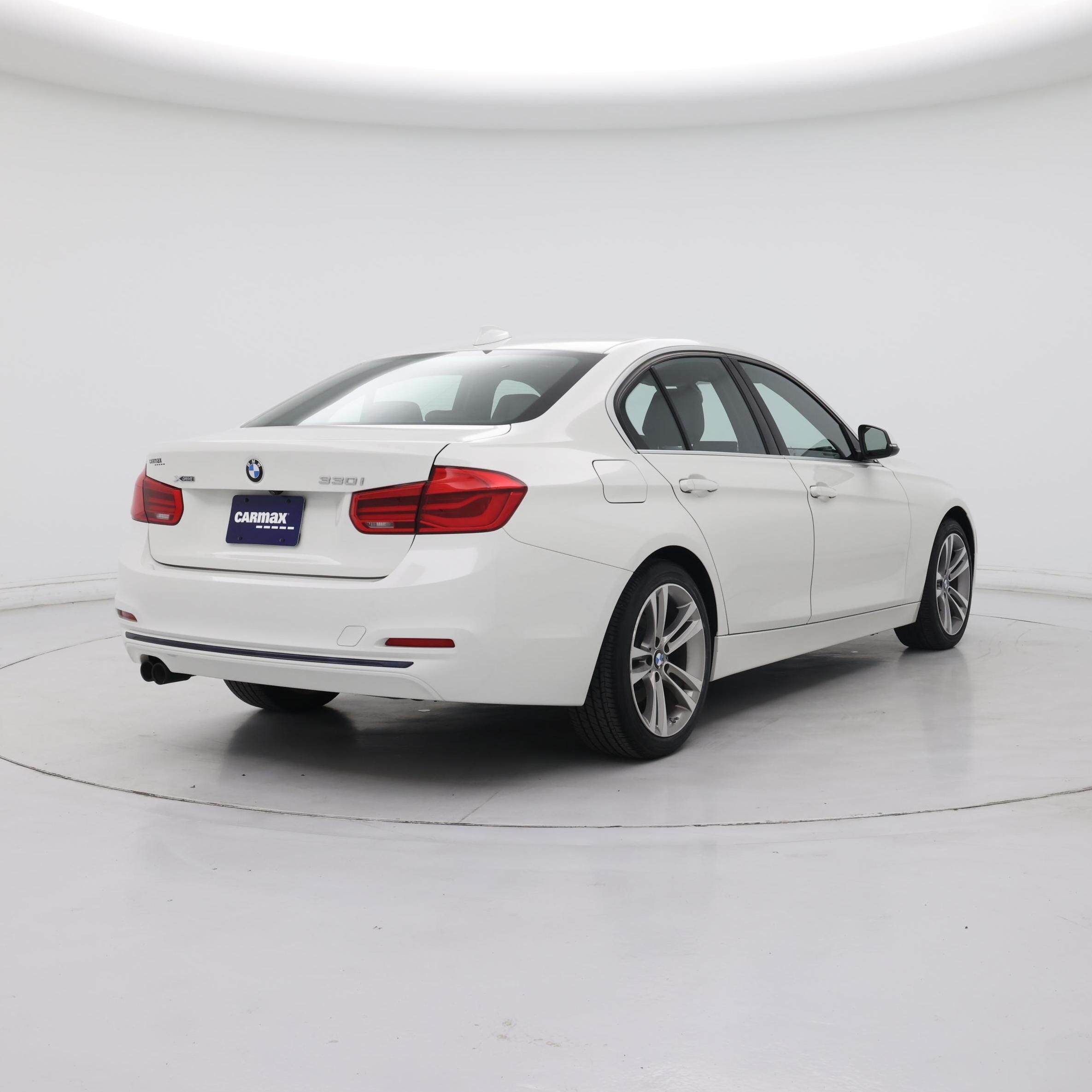 Thumbnail: 2018 BMW 3 Series - 8