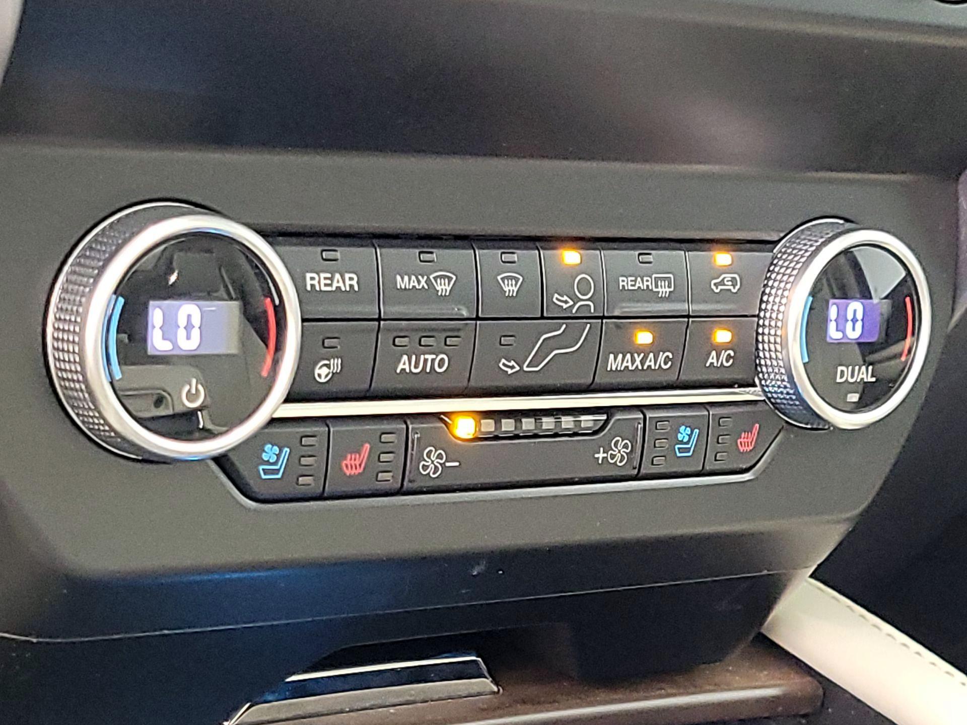 Thumbnail: 2021 Ford Expedition - 17