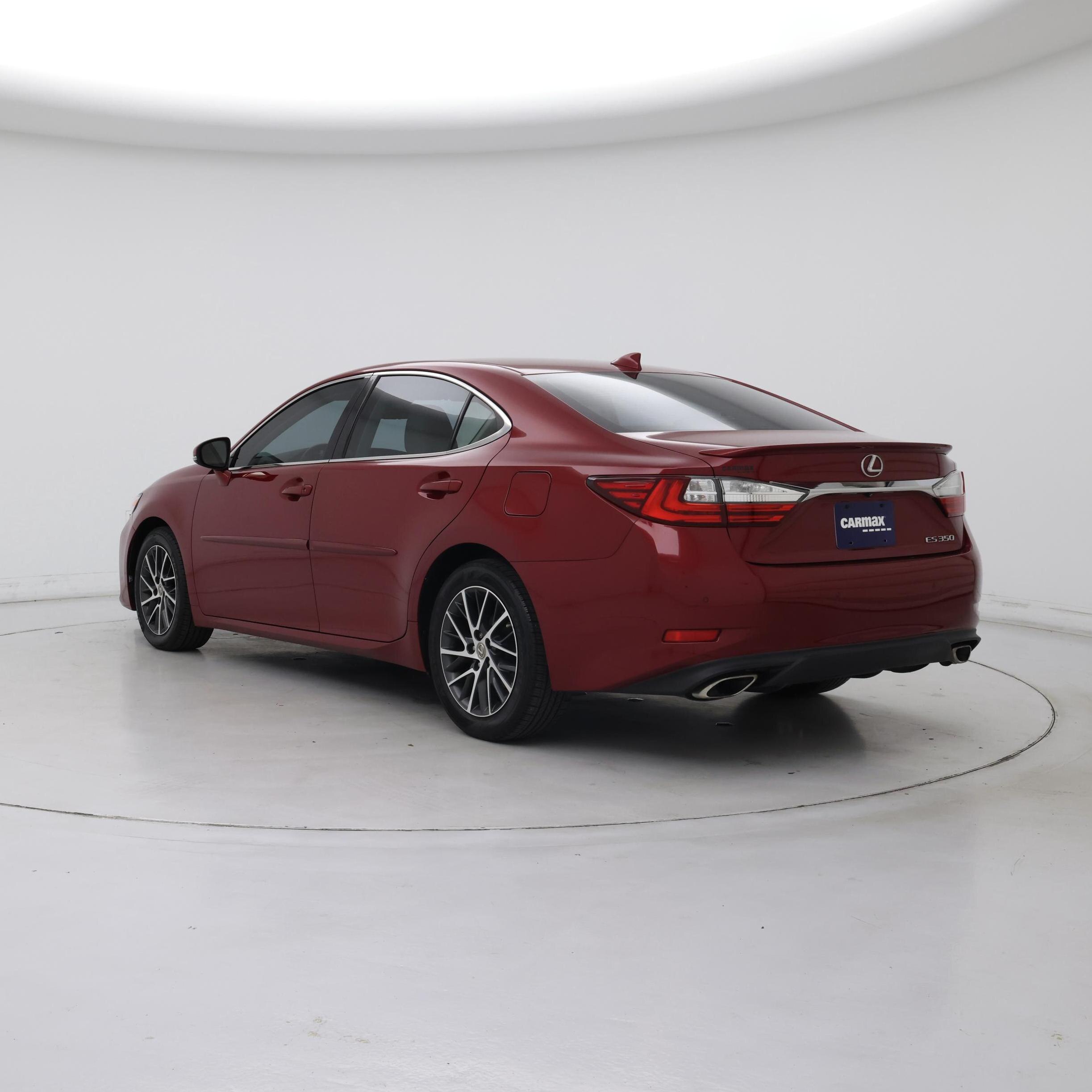 Thumbnail: 2017 Lexus ES - 2