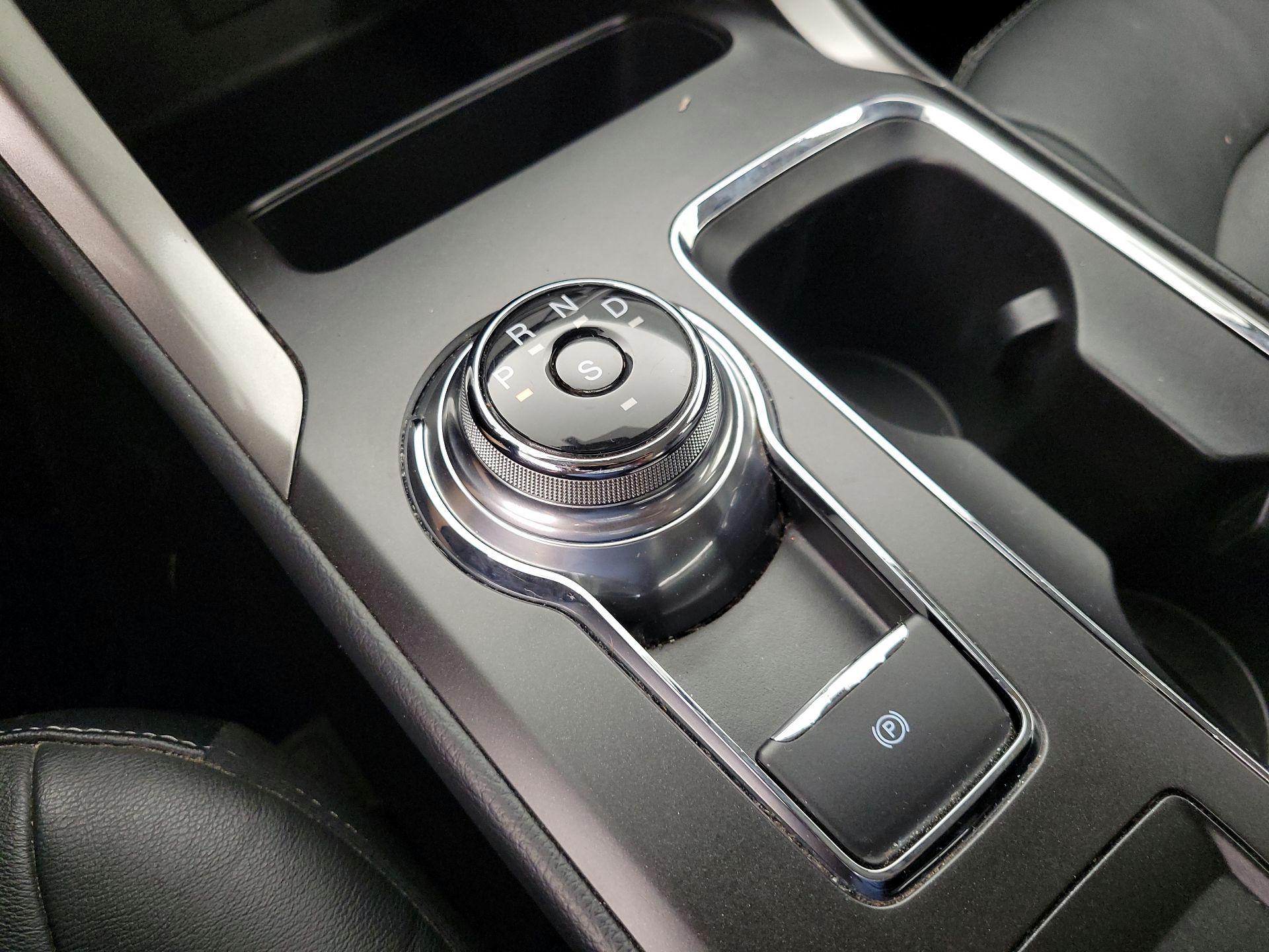 Thumbnail: 2018 Ford Fusion - 17