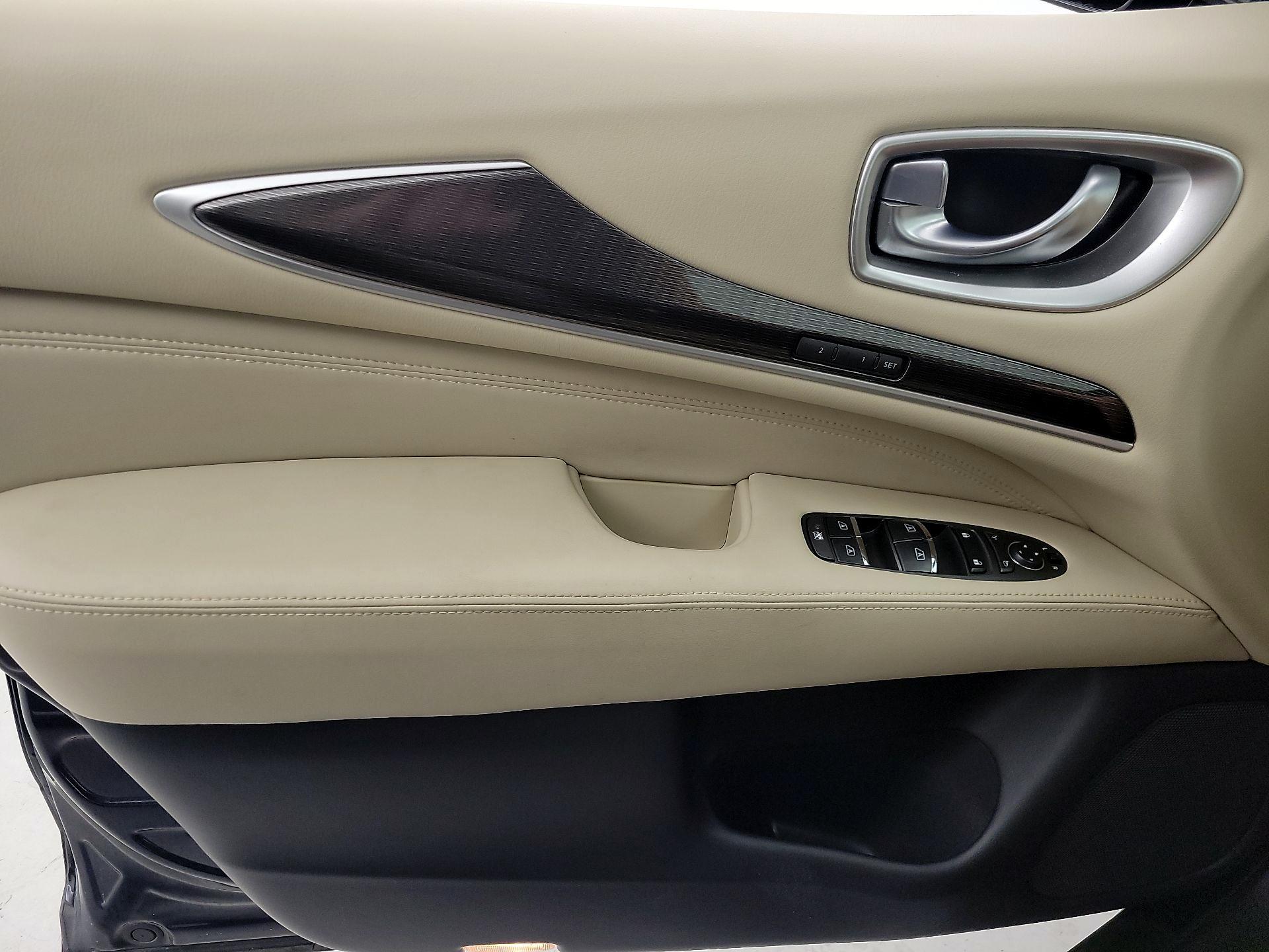 Thumbnail: 2019 INFINITI QX60 - 12