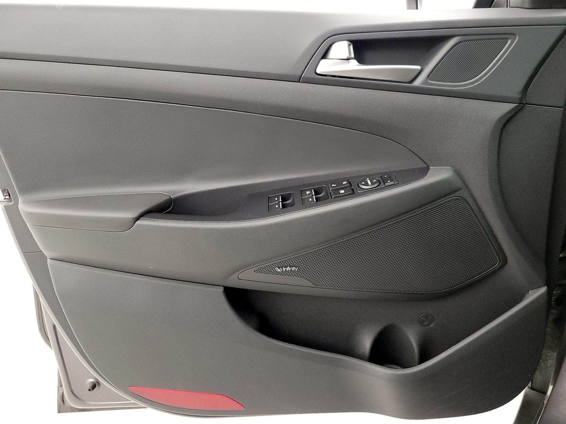 Thumbnail: 2020 Hyundai Tucson - 12