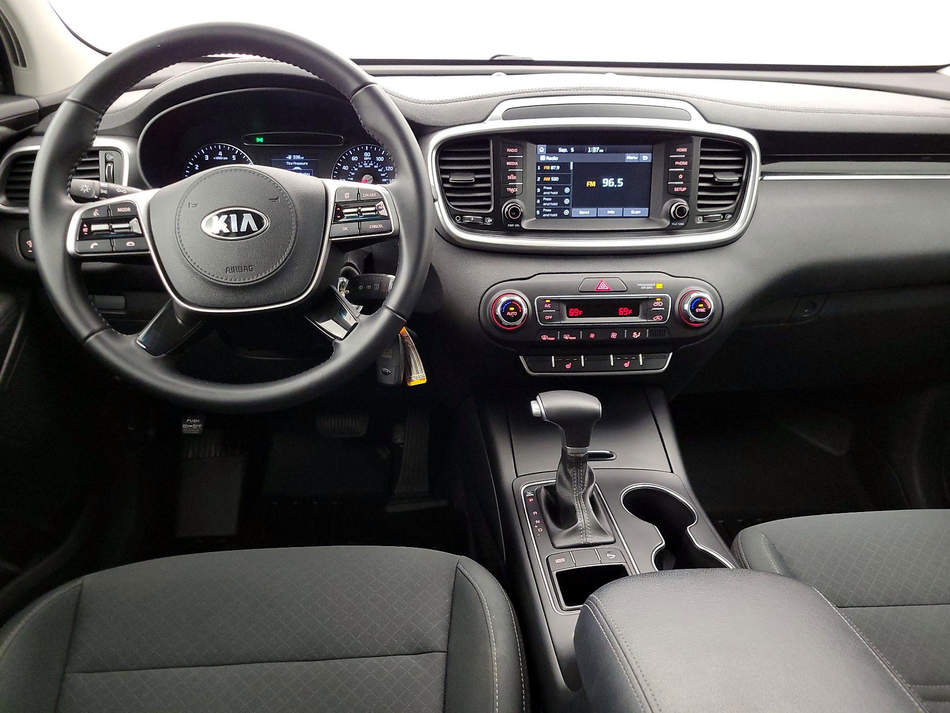 Thumbnail: 2020 Kia Sorento - 9