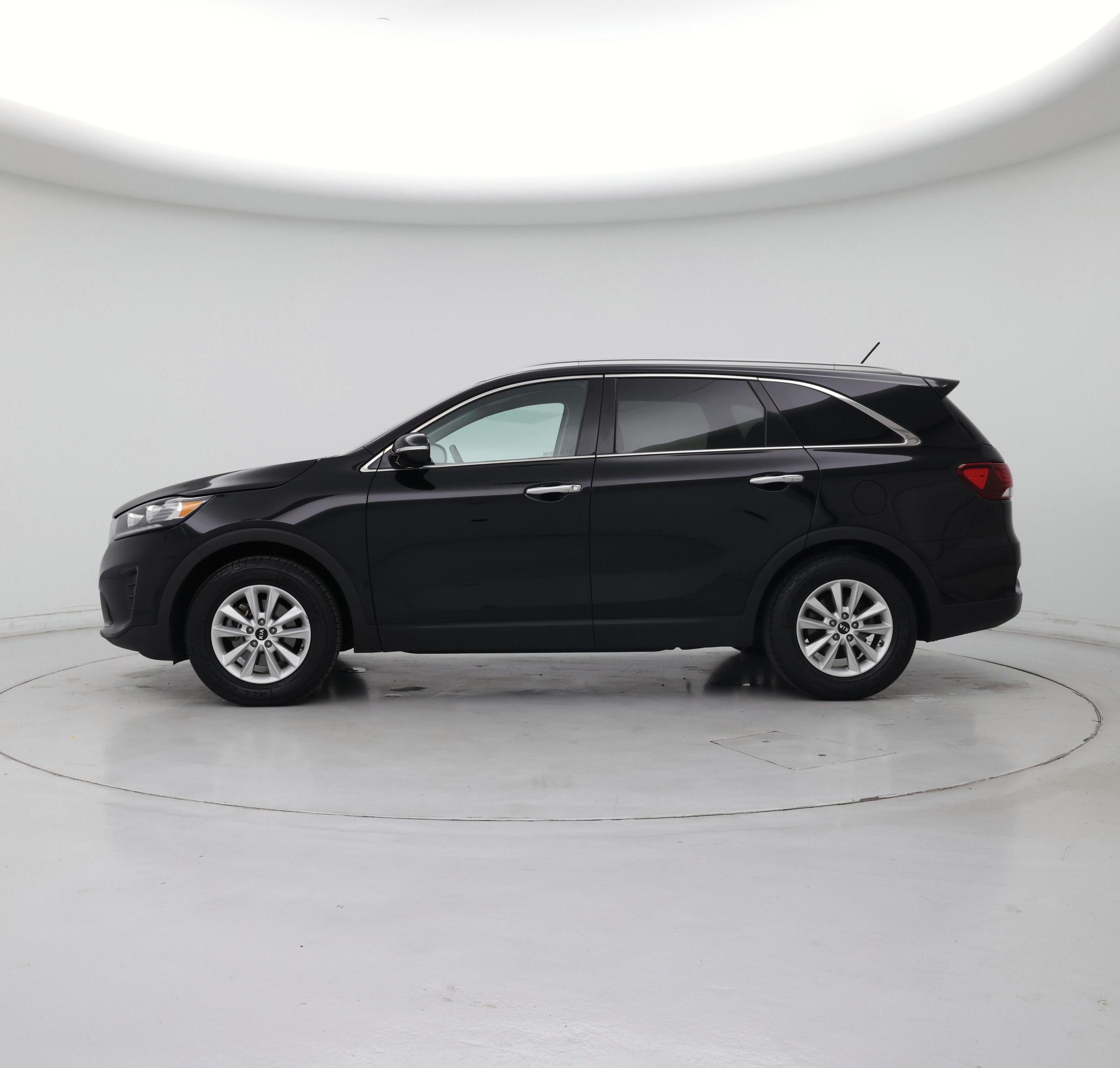 Thumbnail: 2020 Kia Sorento - 3