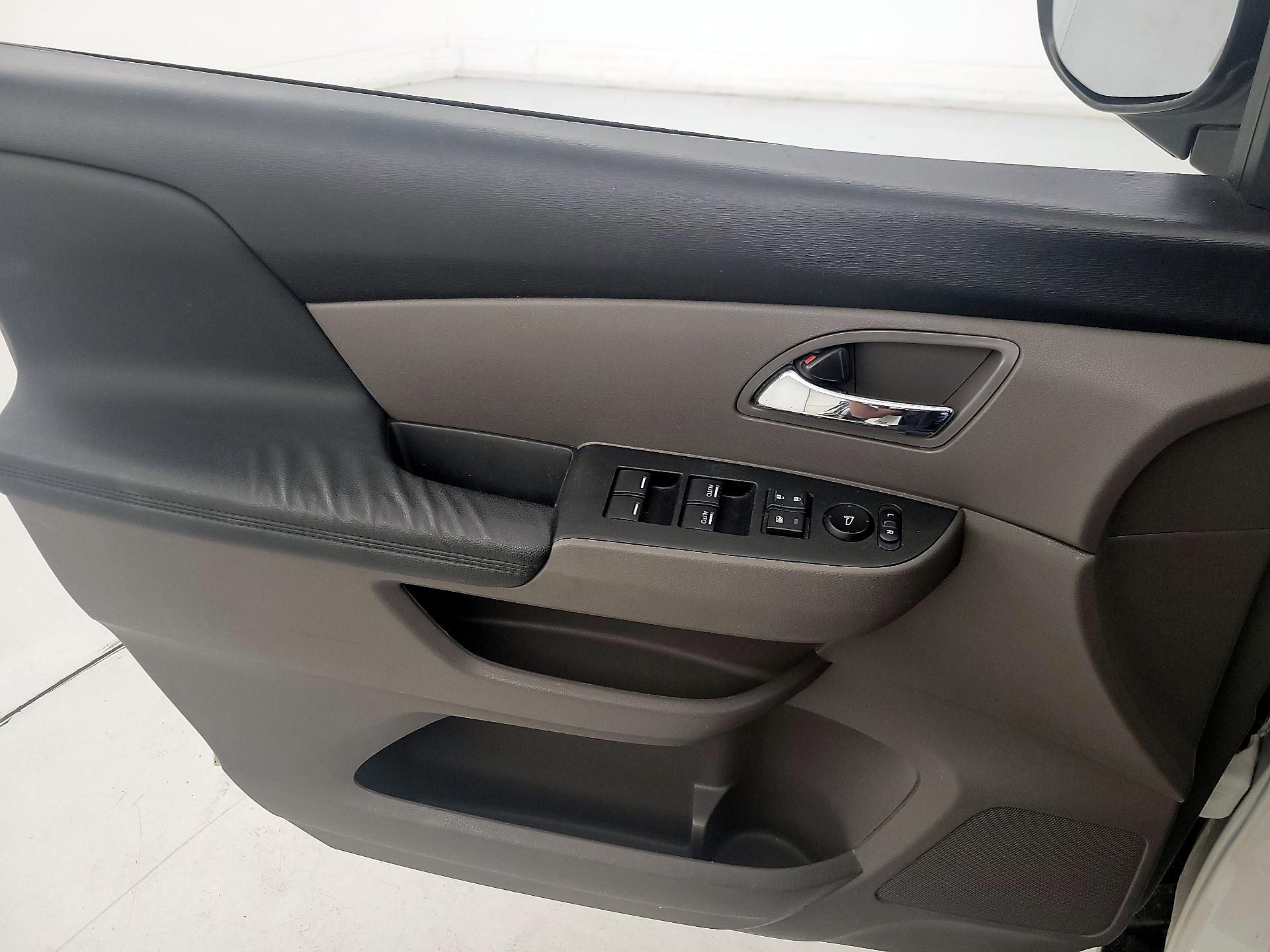 Thumbnail: 2017 Honda Odyssey - 12