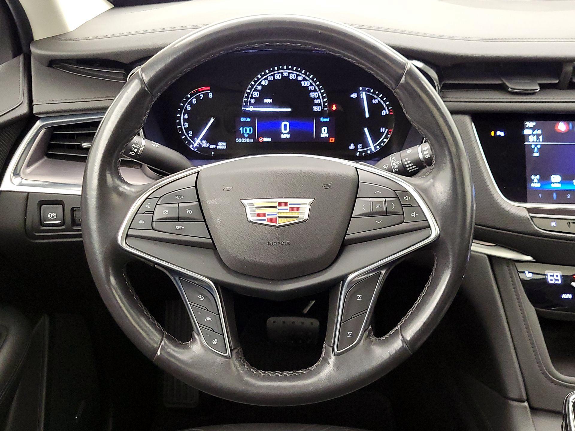 Thumbnail: 2018 Cadillac XT5 - 10