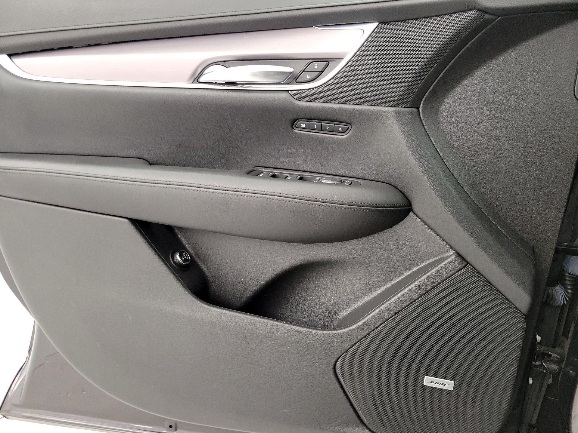 Thumbnail: 2018 Cadillac XT5 - 12