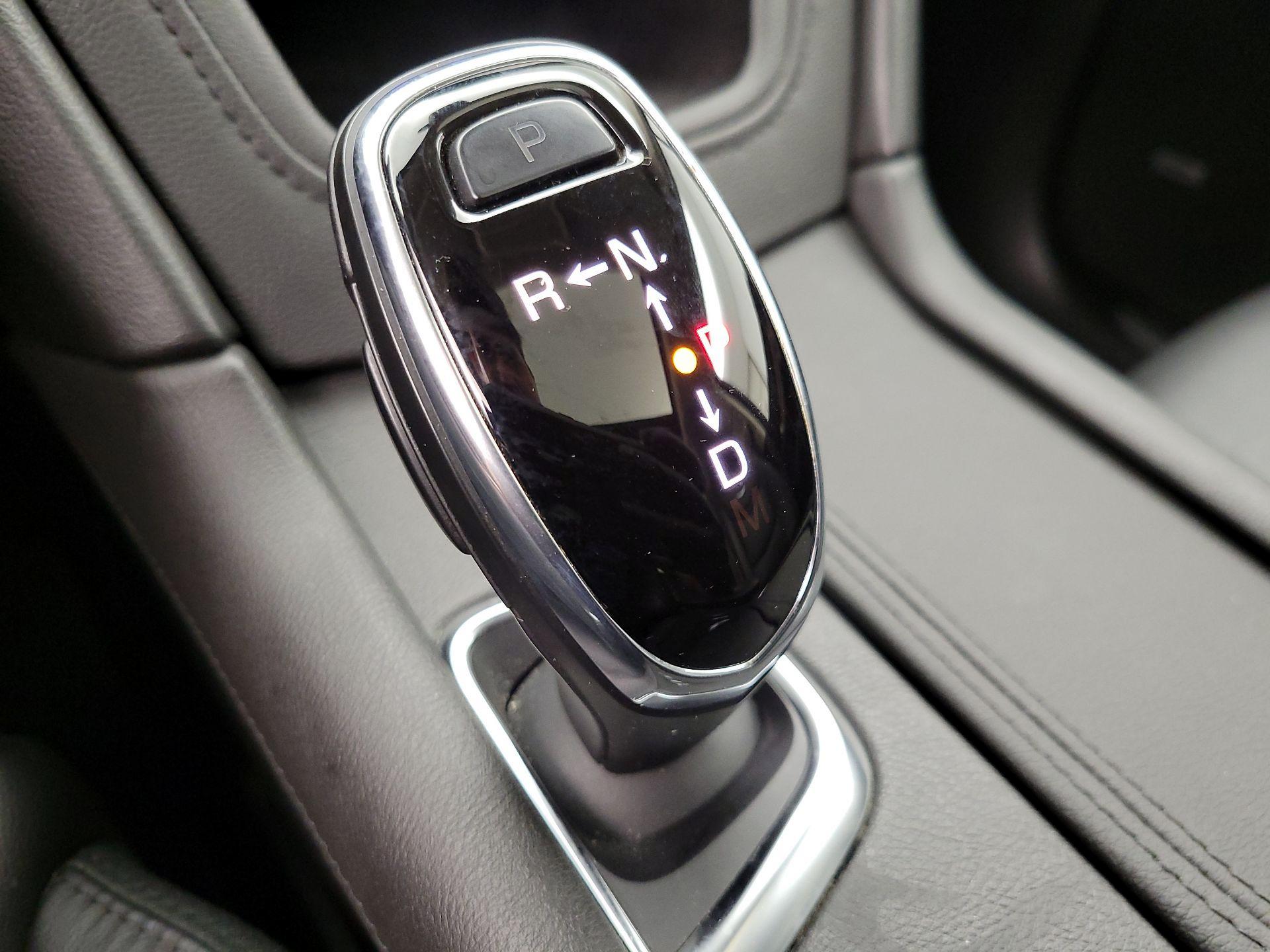 Thumbnail: 2018 Cadillac XT5 - 18