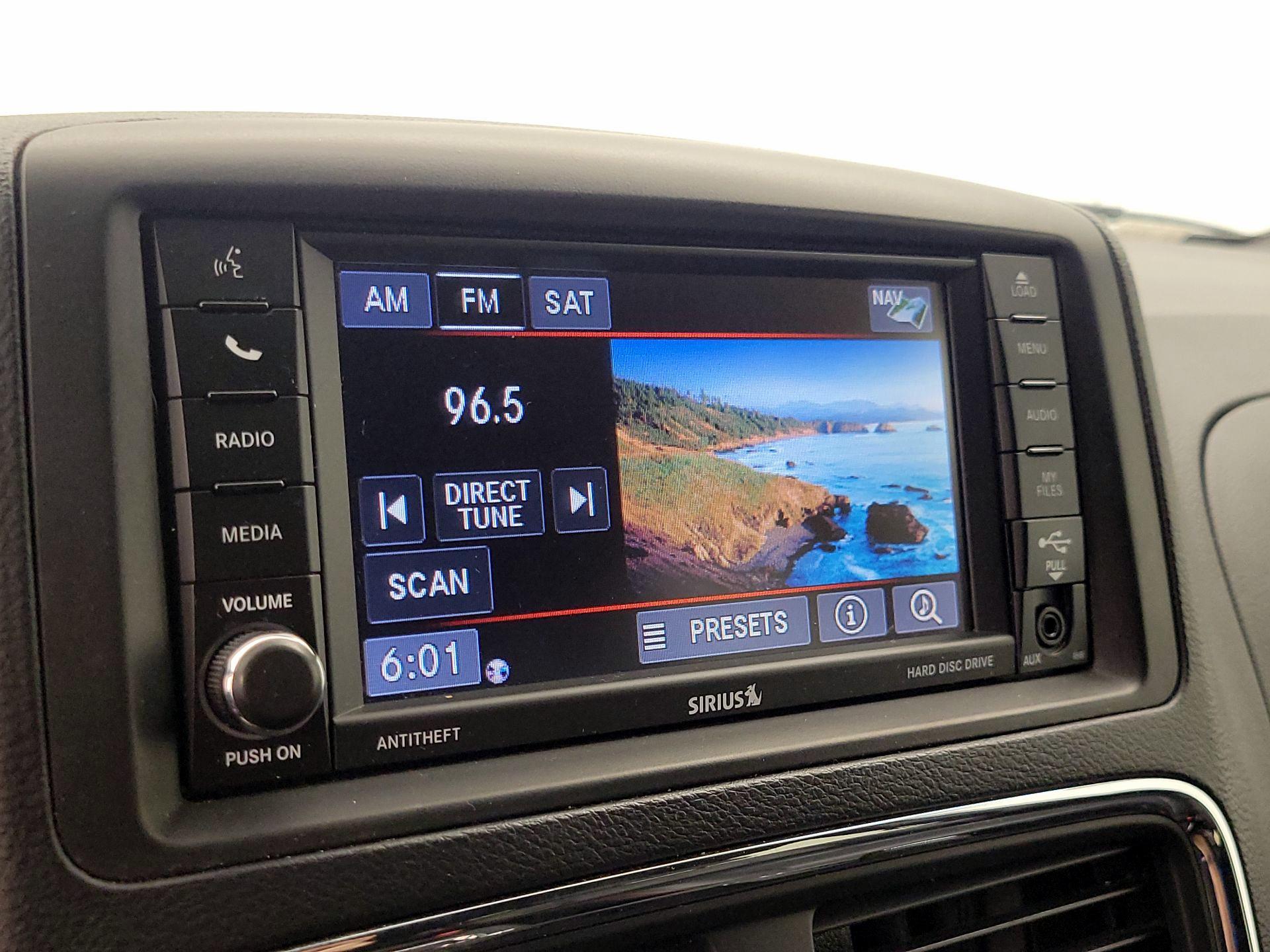 Thumbnail: 2017 Dodge Grand Caravan - 15
