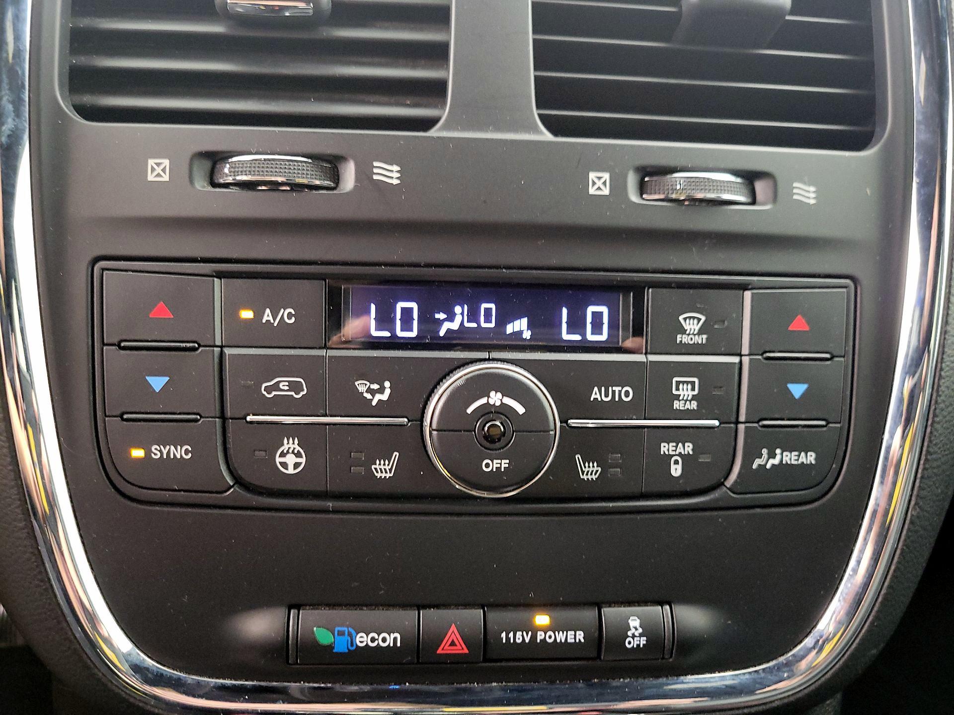 Thumbnail: 2017 Dodge Grand Caravan - 16