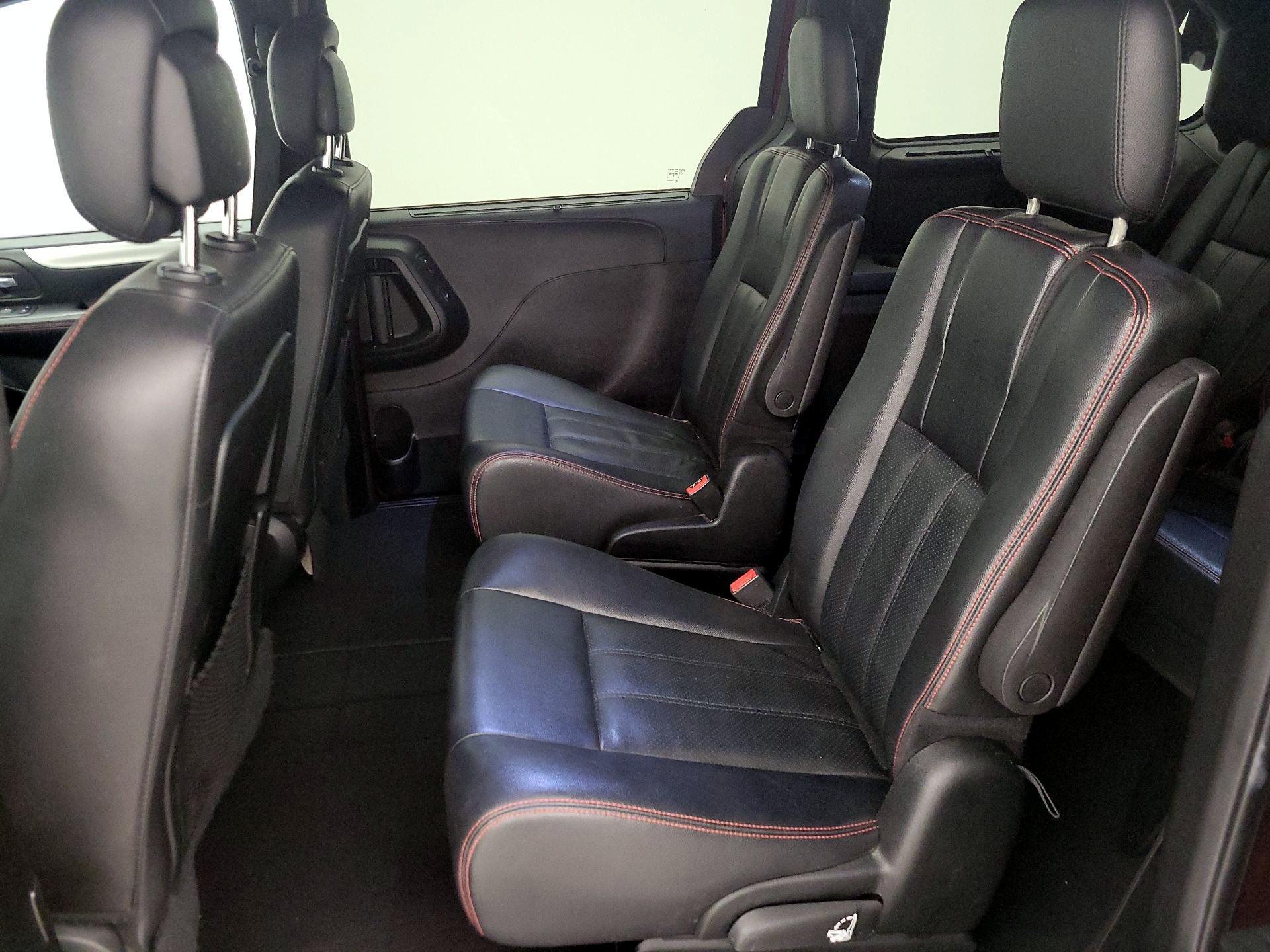 Thumbnail: 2017 Dodge Grand Caravan - 18