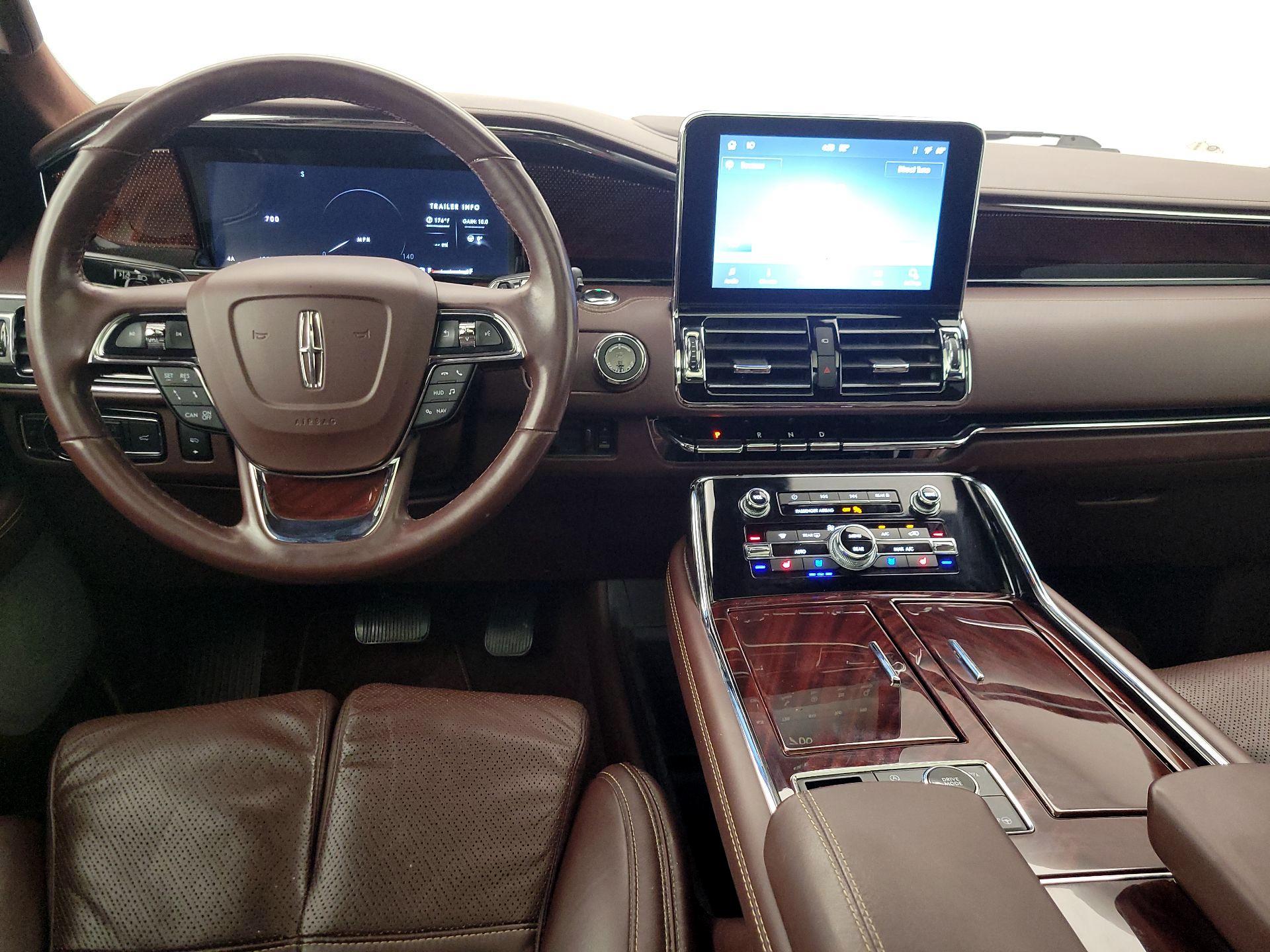 Thumbnail: 2020 Lincoln Navigator - 9