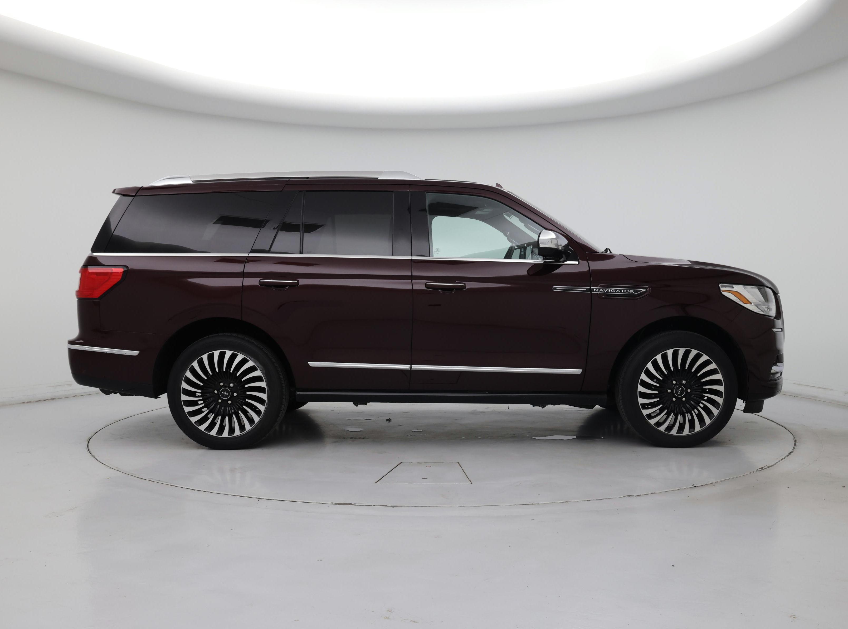 Thumbnail: 2020 Lincoln Navigator - 7