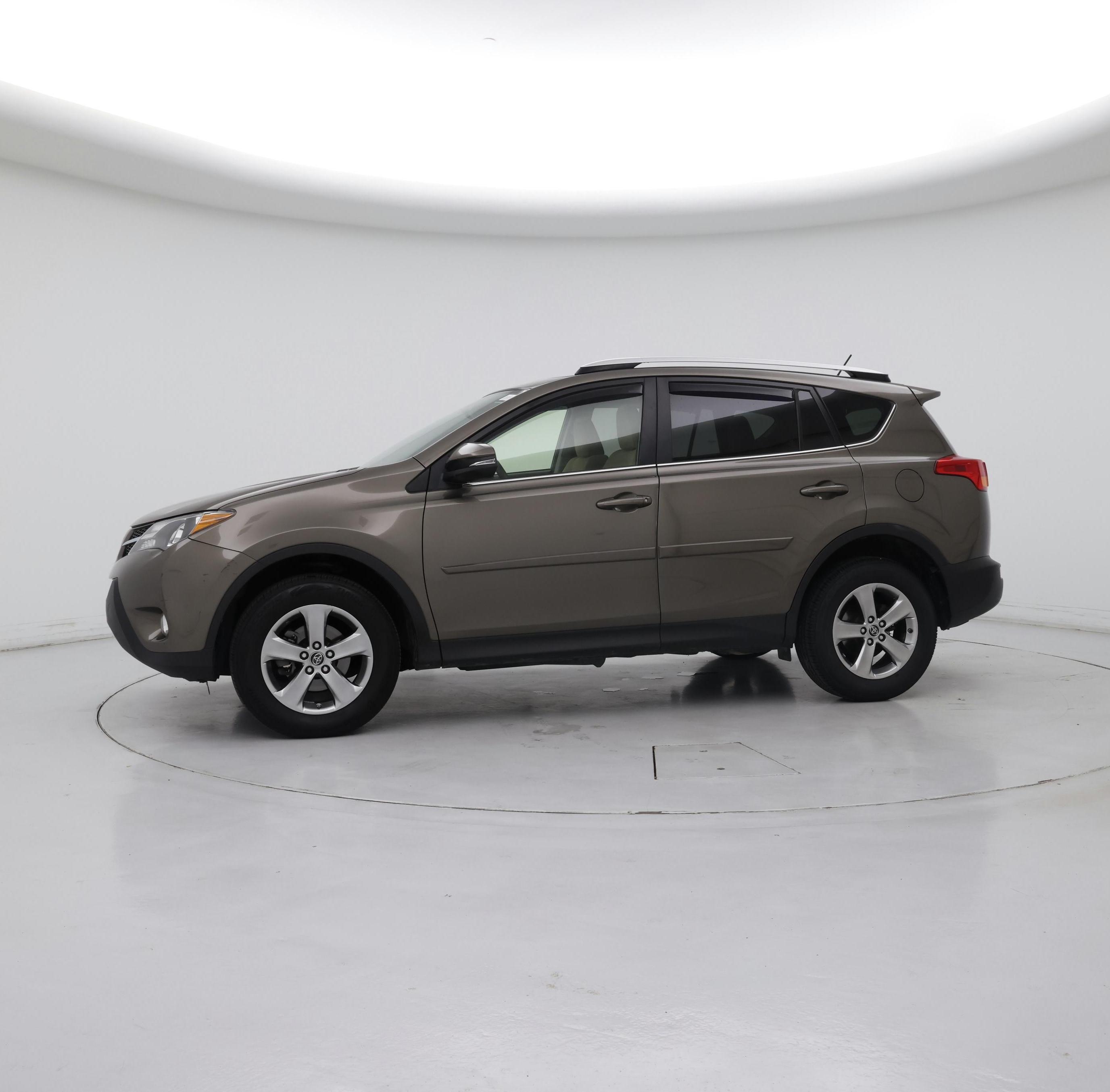 Thumbnail: 2015 Toyota RAV4 - 4