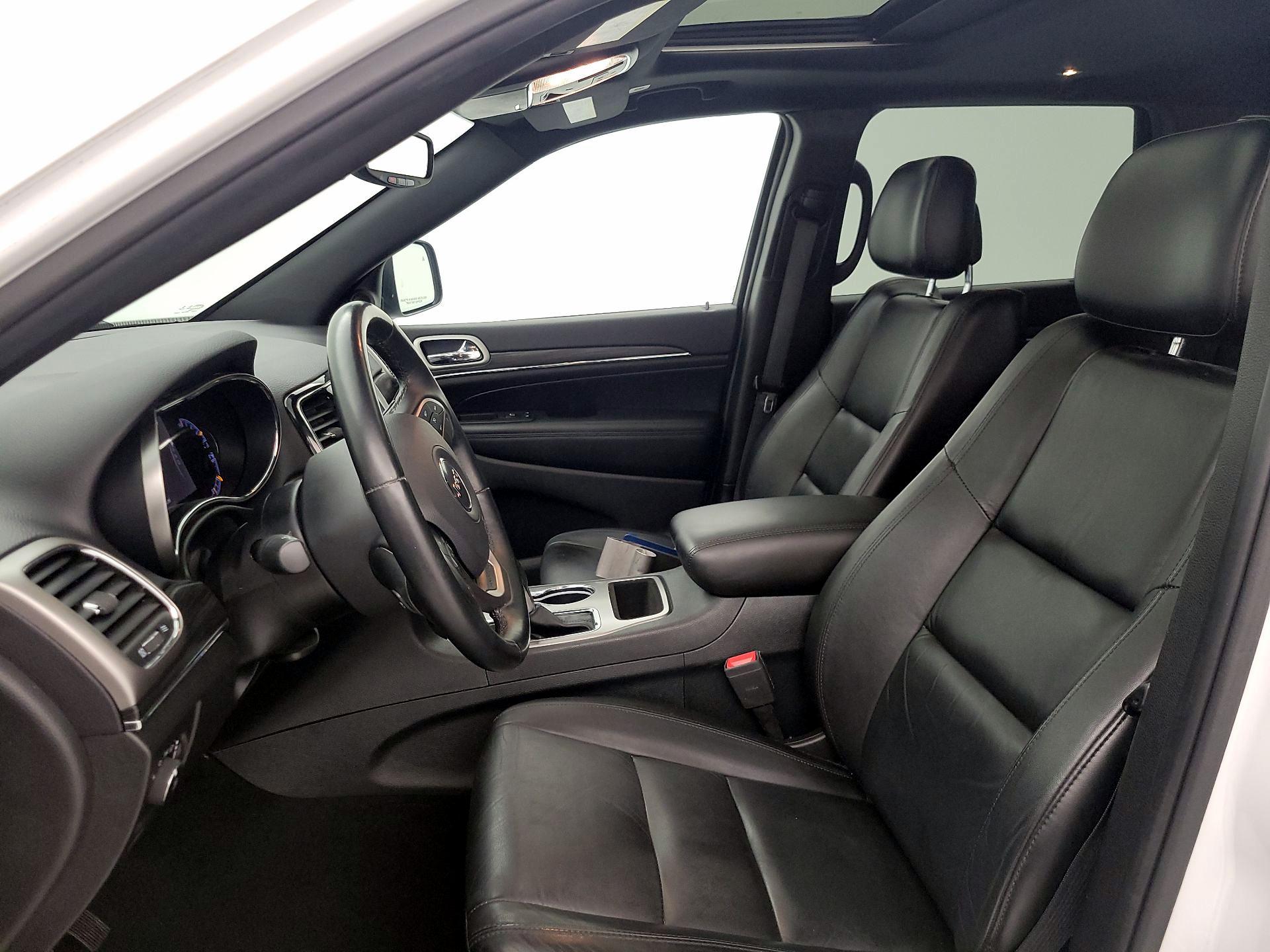 Thumbnail: 2020 Jeep Grand Cherokee - 11