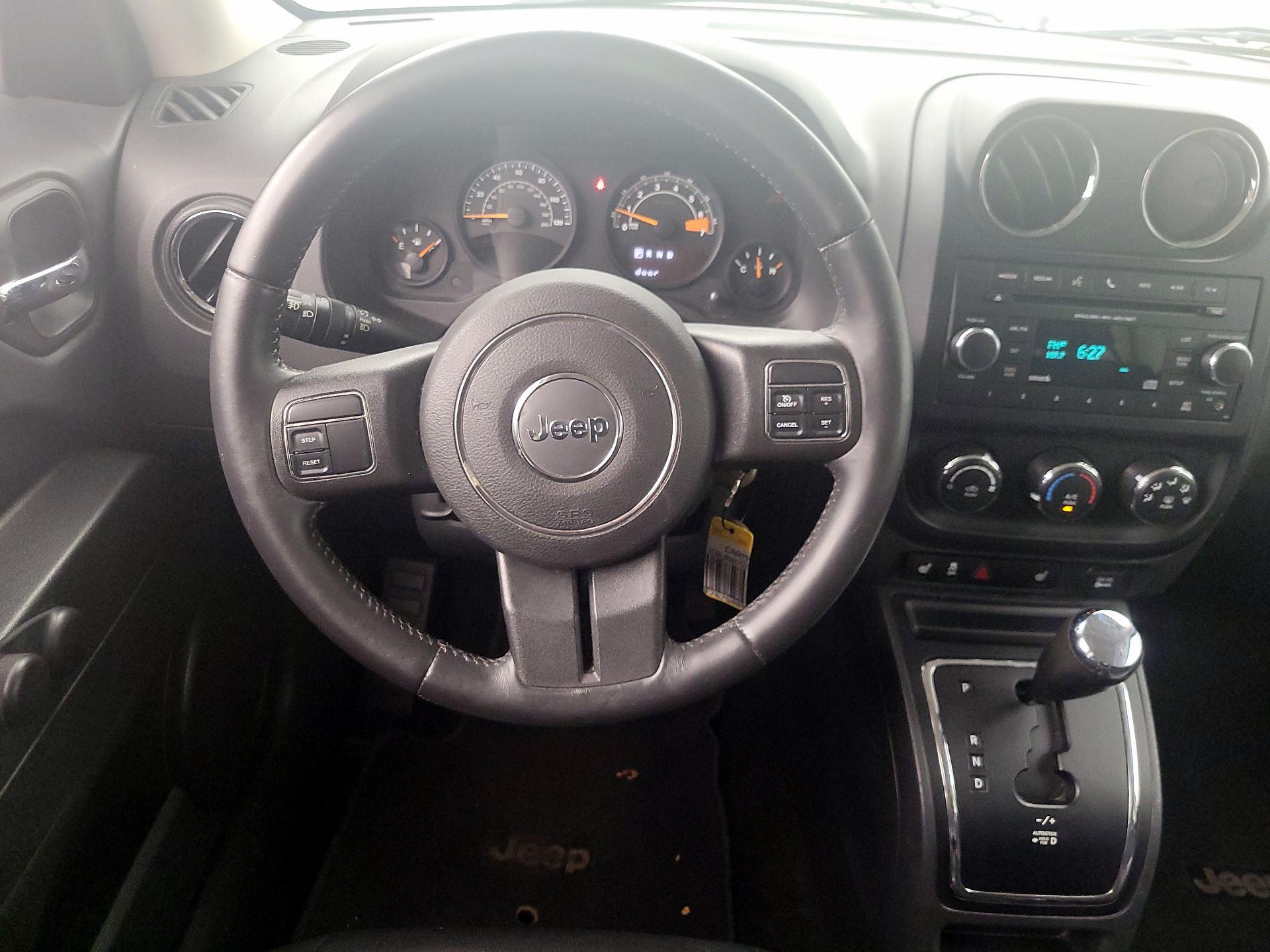 Thumbnail: 2016 Jeep Patriot - 10