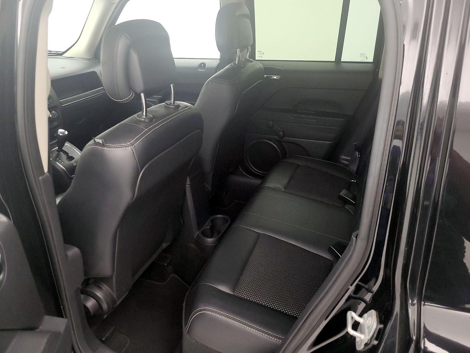 Thumbnail: 2016 Jeep Patriot - 16