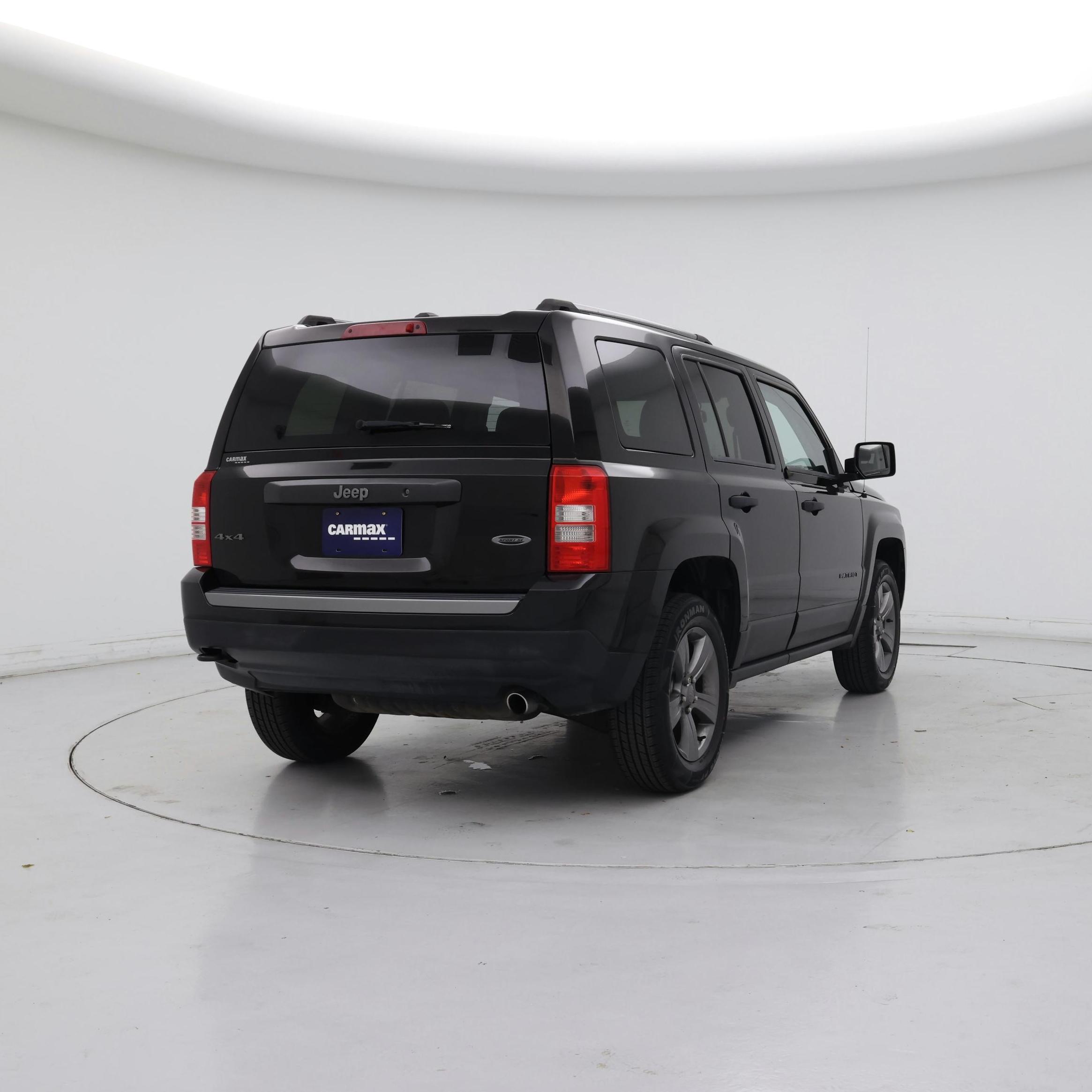 Thumbnail: 2016 Jeep Patriot - 8