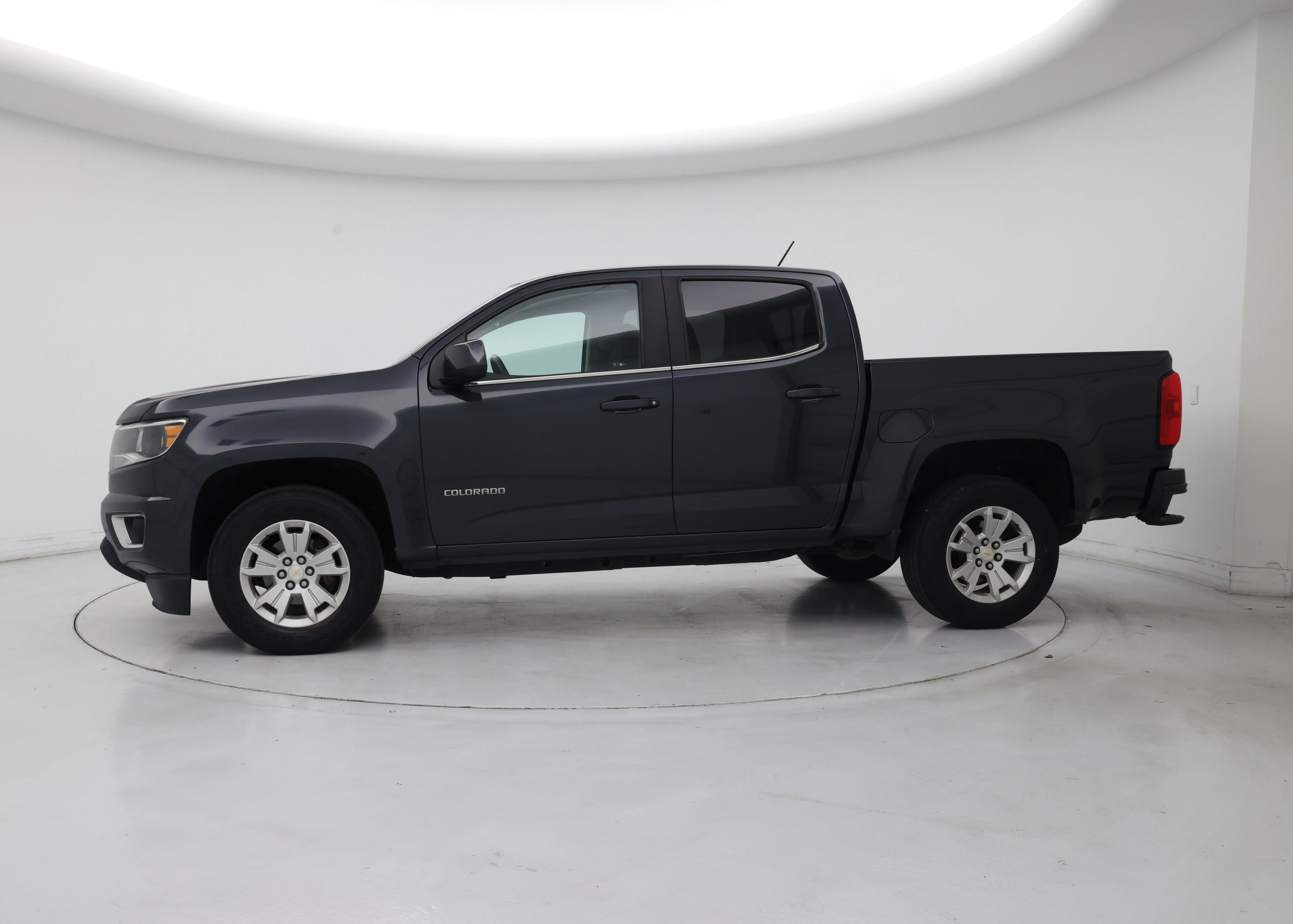 Thumbnail: 2018 Chevrolet Colorado - 3