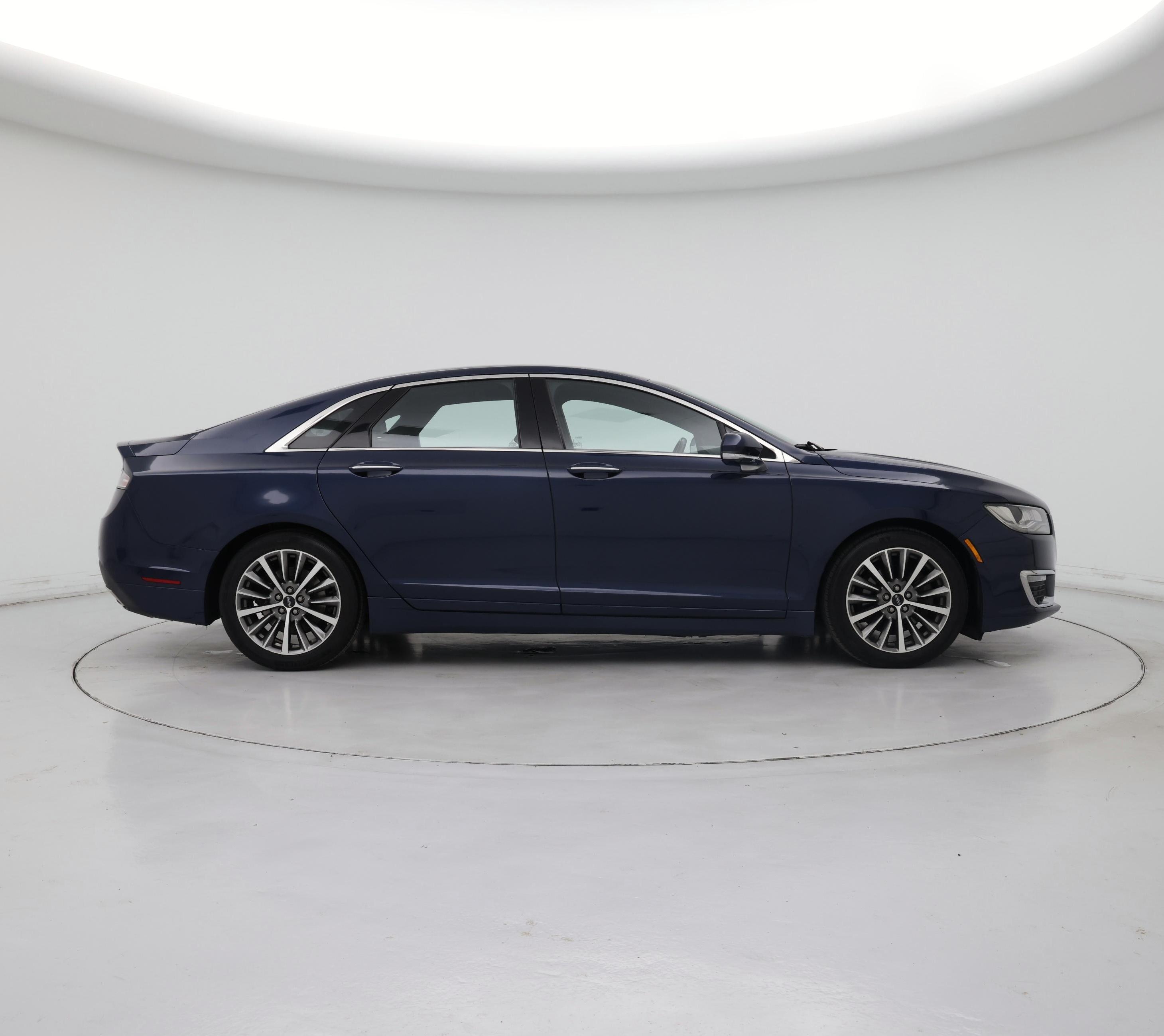 Thumbnail: 2017 Lincoln MKZ - 7